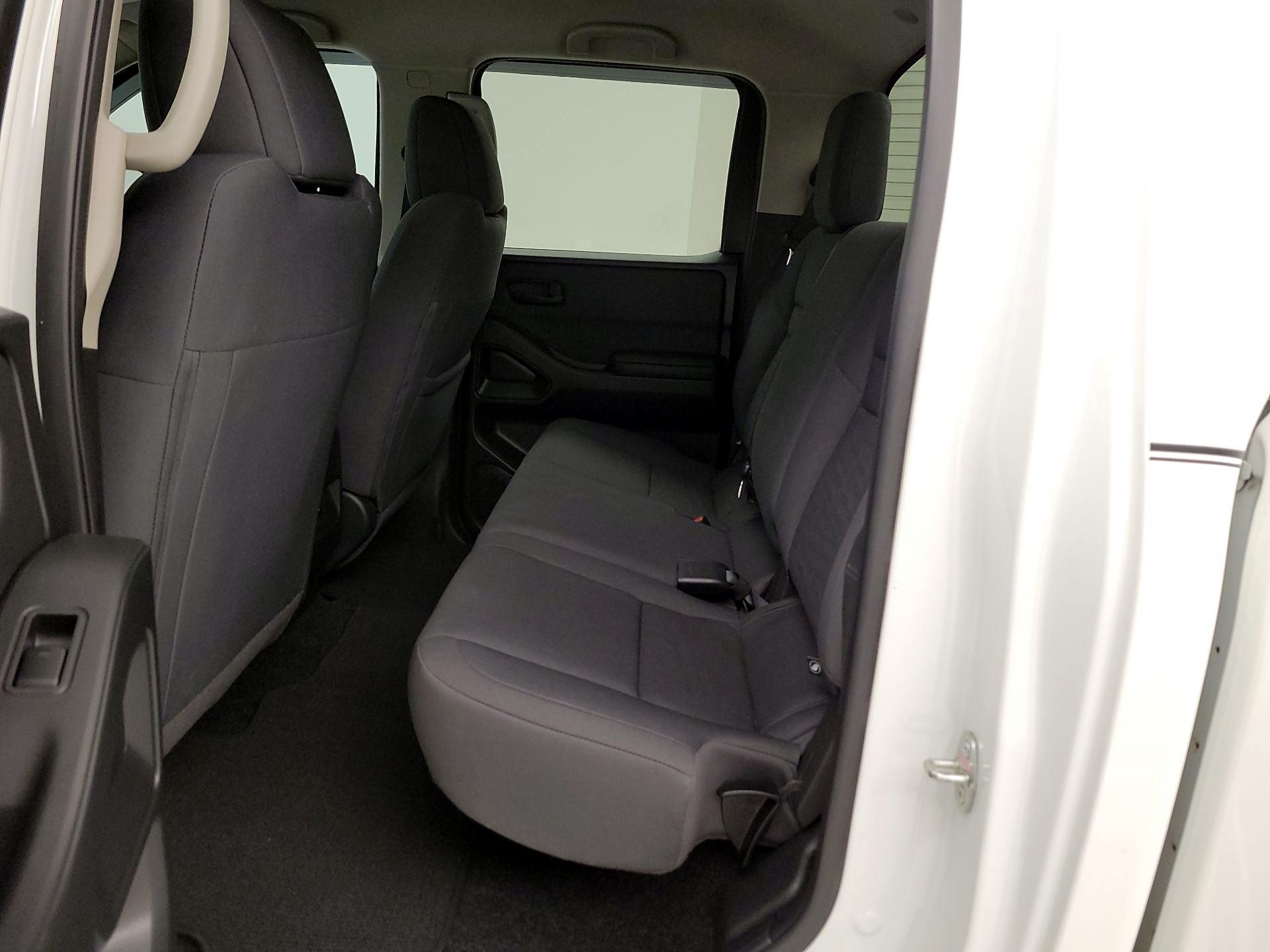 Thumbnail: 2024 Nissan Frontier - 19