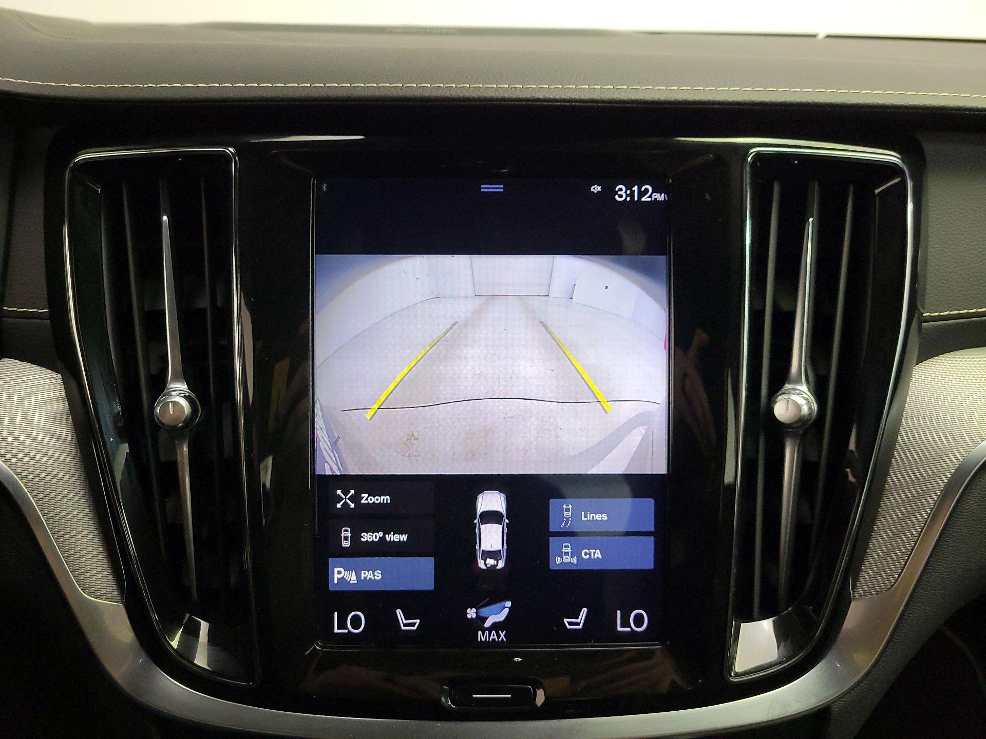 Thumbnail: 2020 Volvo S60 - 15