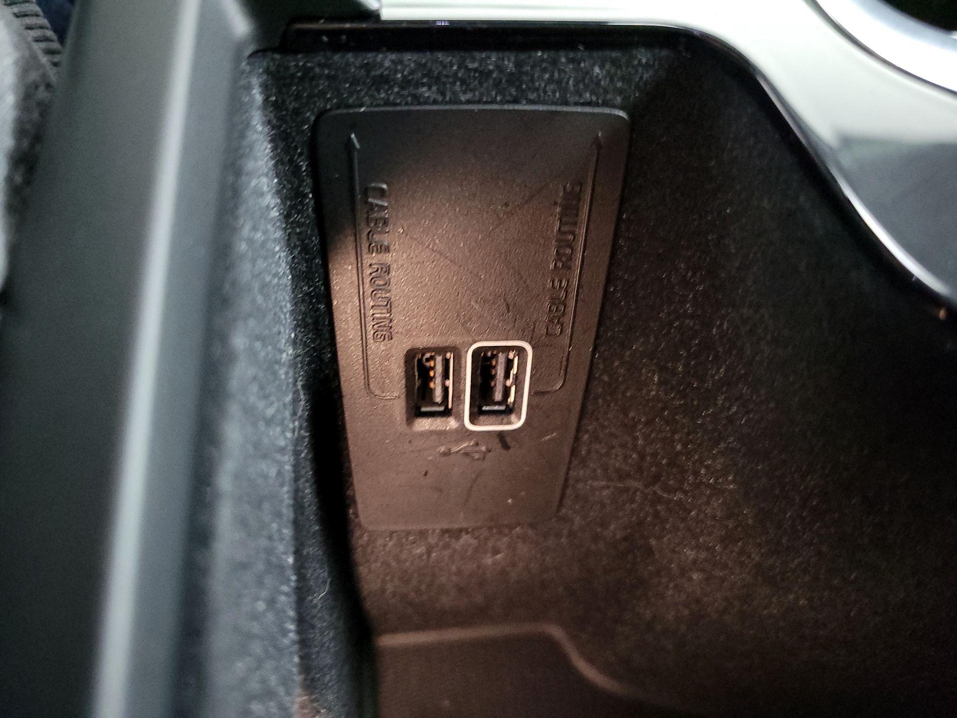 Thumbnail: 2020 Volvo S60 - 19