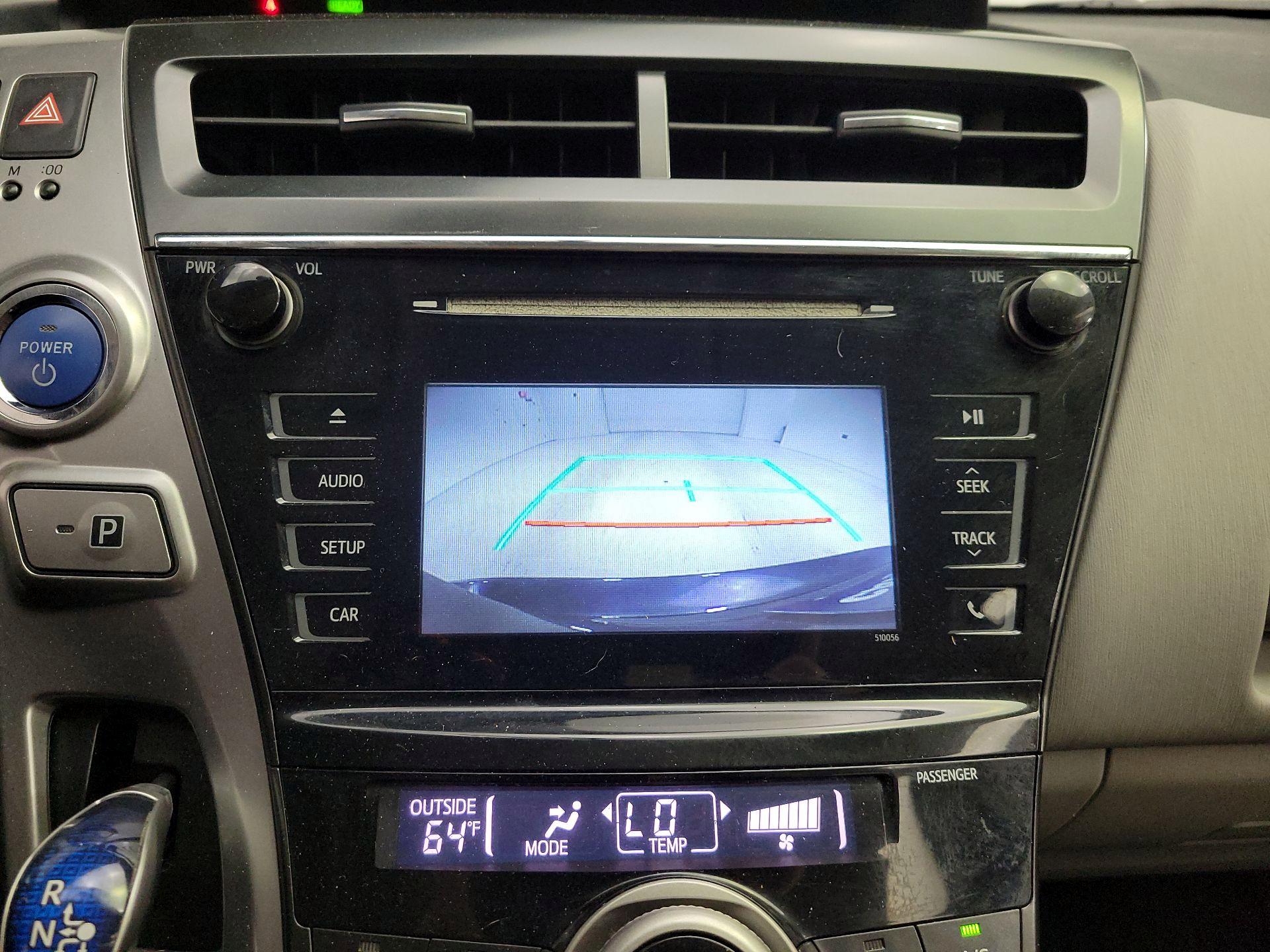 Thumbnail: 2015 Toyota Prius v - 14