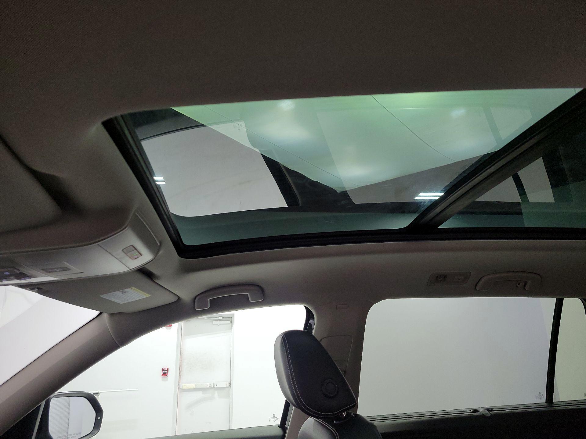 Thumbnail: 2022 Volkswagen Atlas - 19