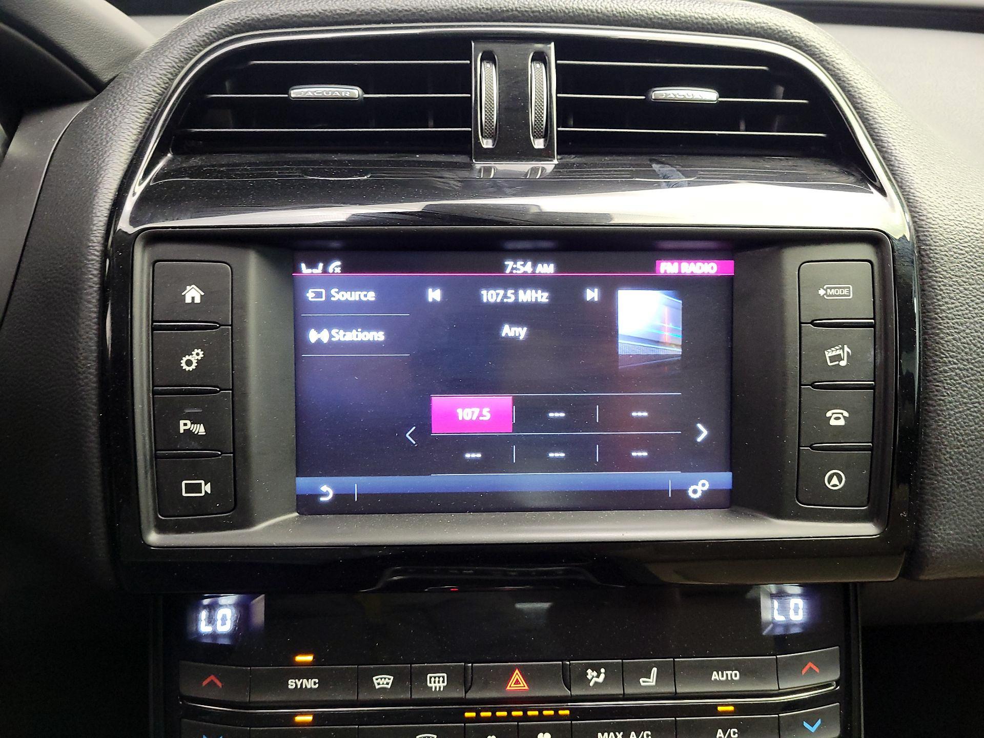 Thumbnail: 2018 Jaguar XE - 16