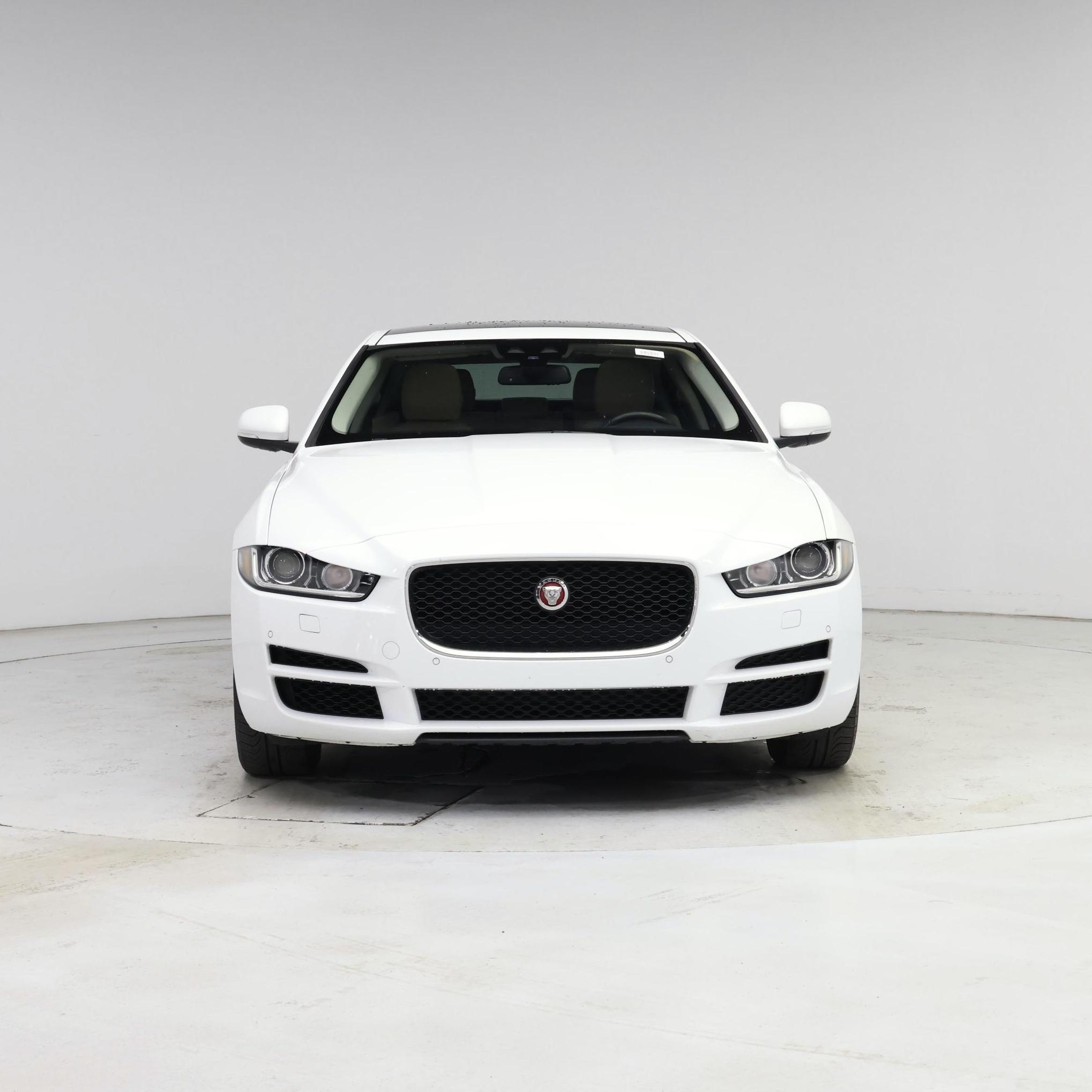 Thumbnail: 2018 Jaguar XE - 5