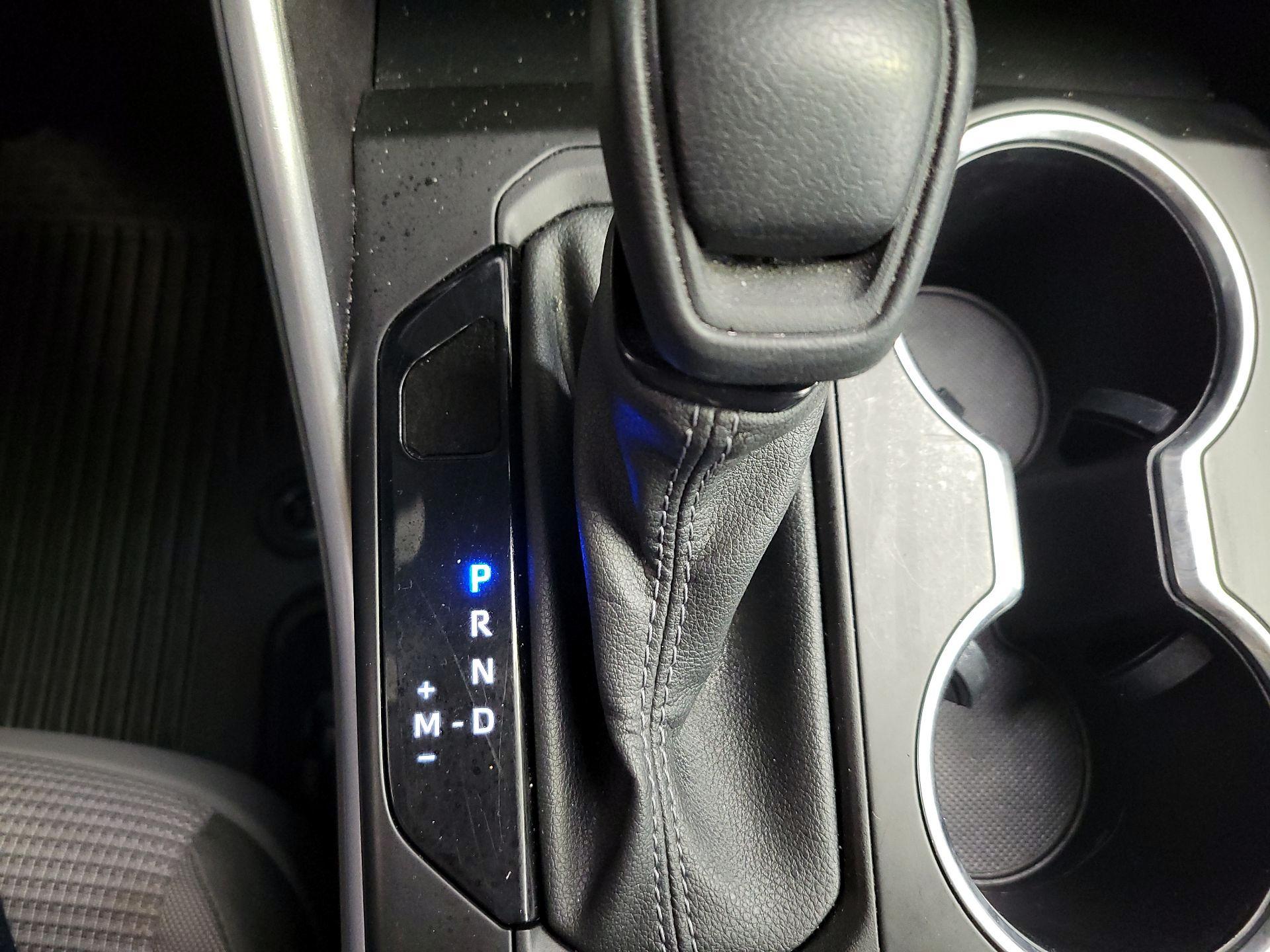 Thumbnail: 2023 Toyota Highlander - 18