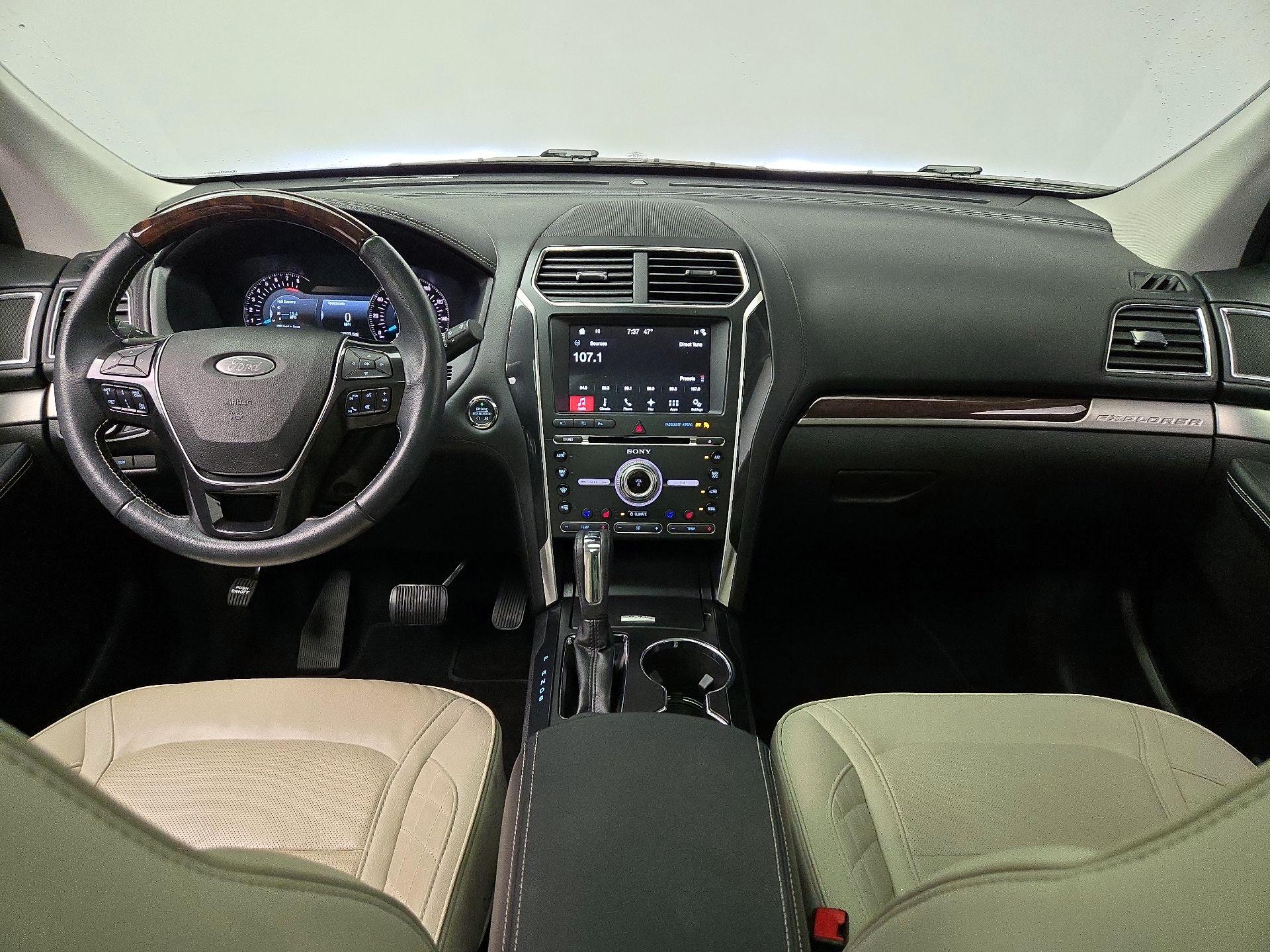 Thumbnail: 2017 Ford Explorer - 9