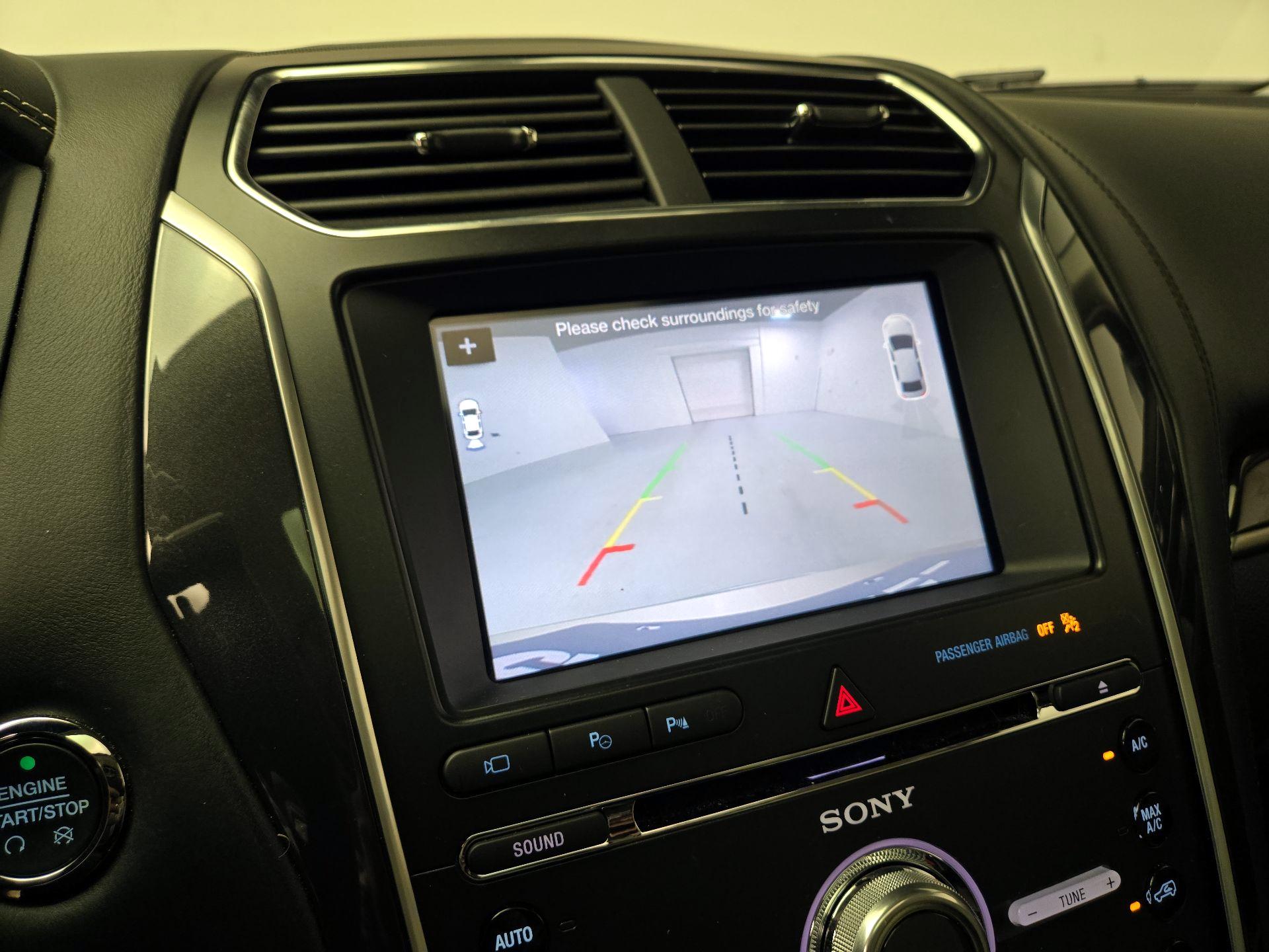 Thumbnail: 2017 Ford Explorer - 15