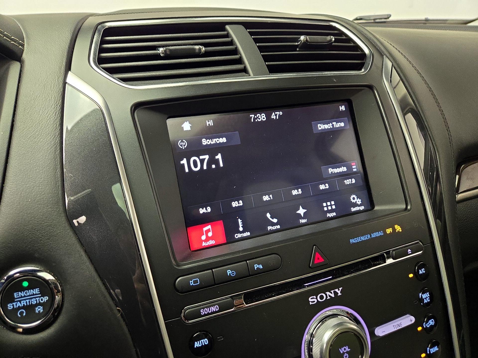 Thumbnail: 2017 Ford Explorer - 16