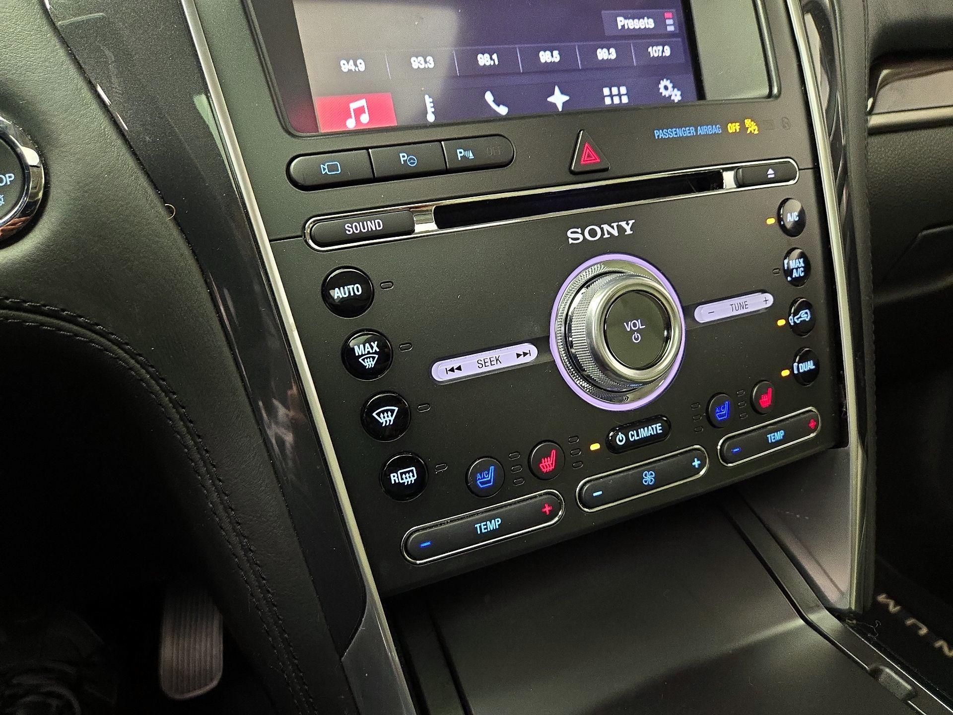 Thumbnail: 2017 Ford Explorer - 17