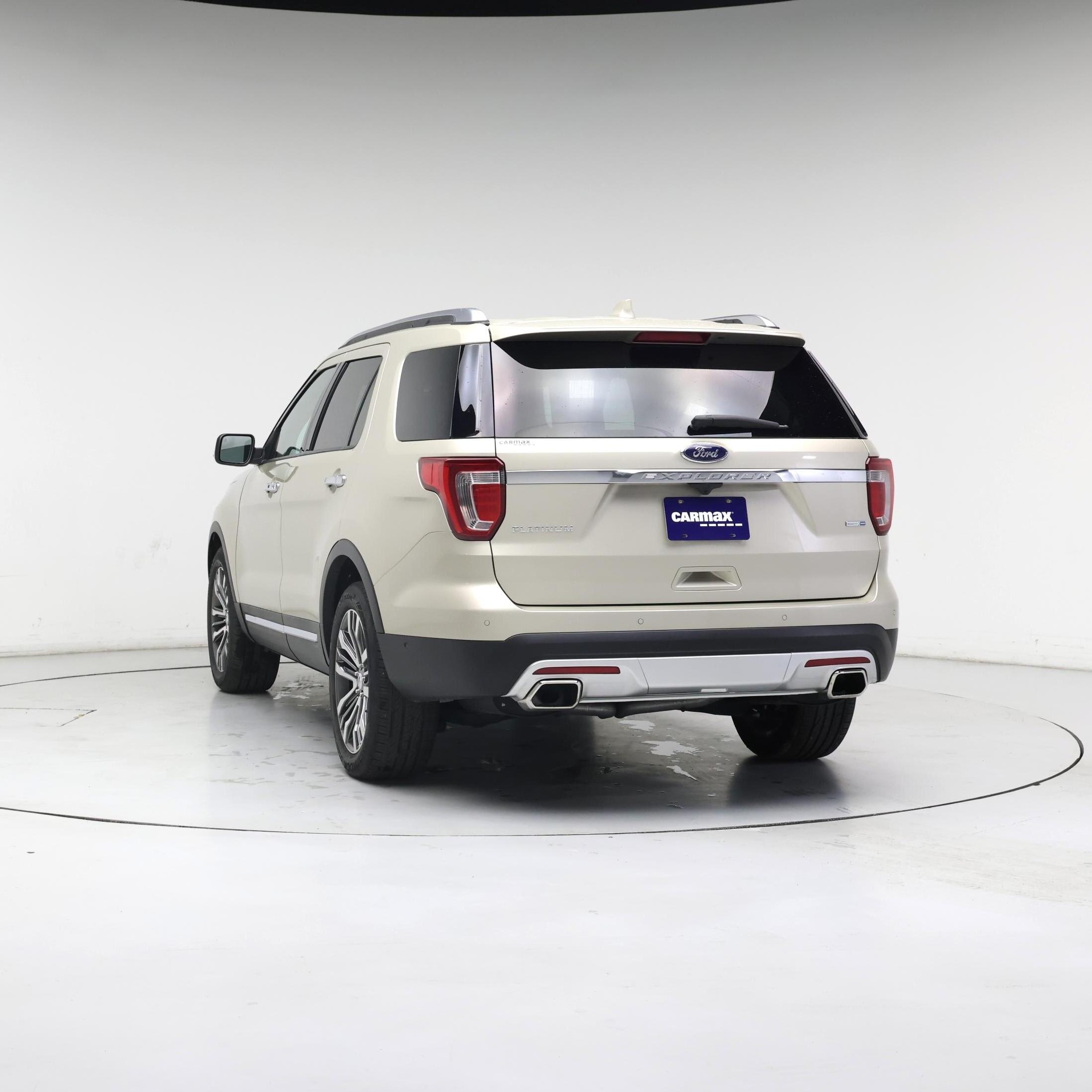 Thumbnail: 2017 Ford Explorer - 8