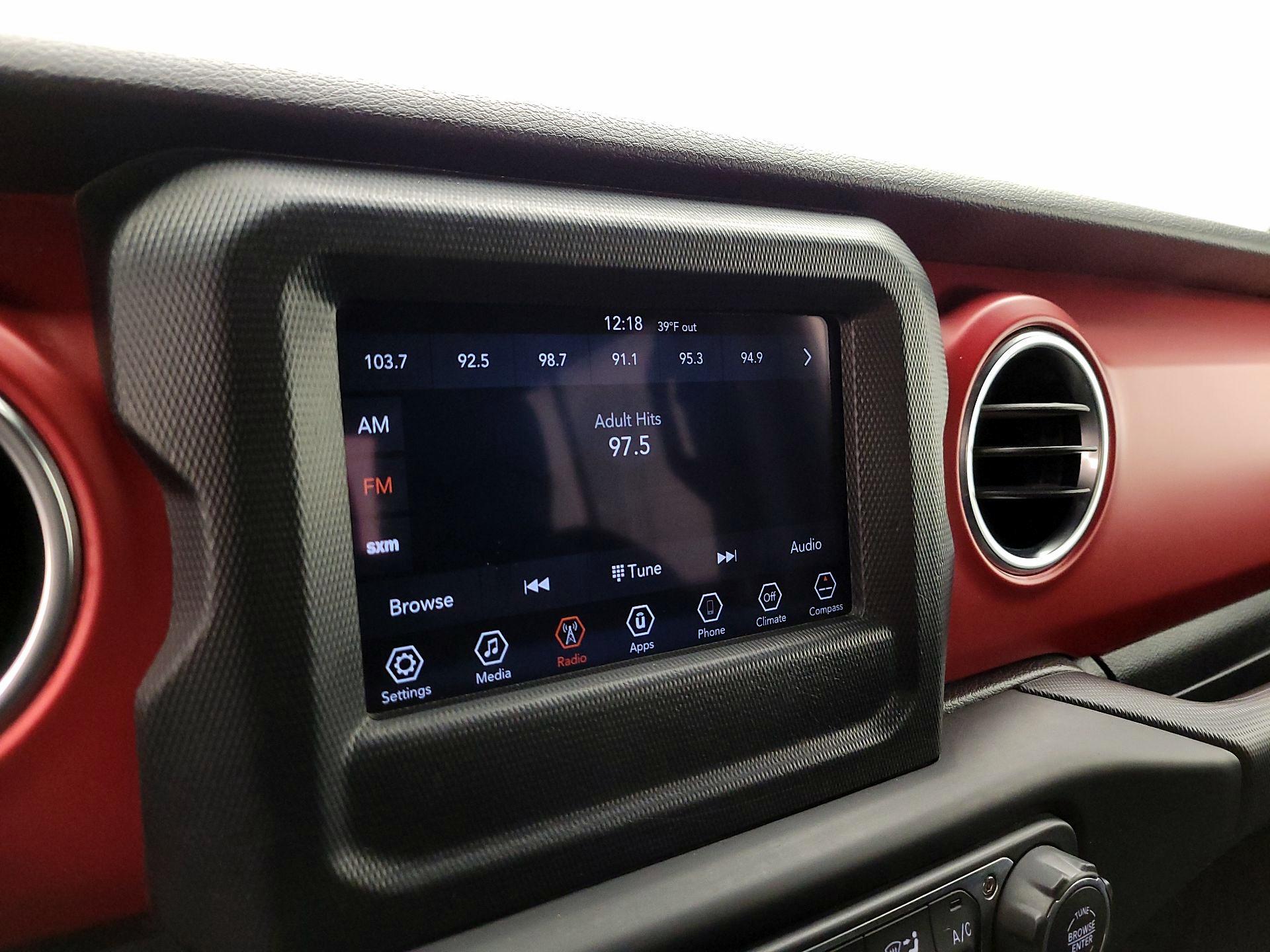 Thumbnail: 2020 Jeep Gladiator - 15