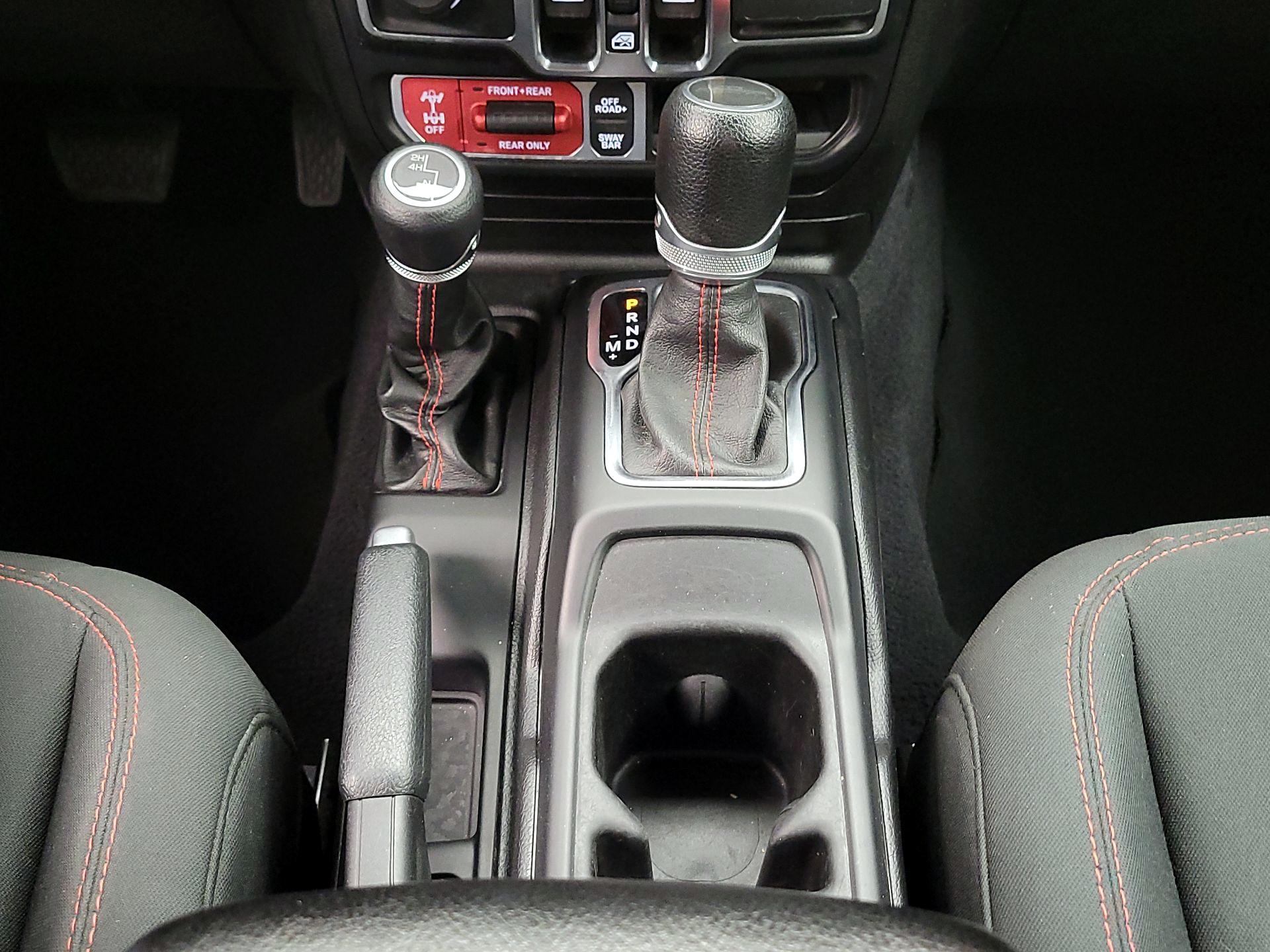 Thumbnail: 2020 Jeep Gladiator - 17