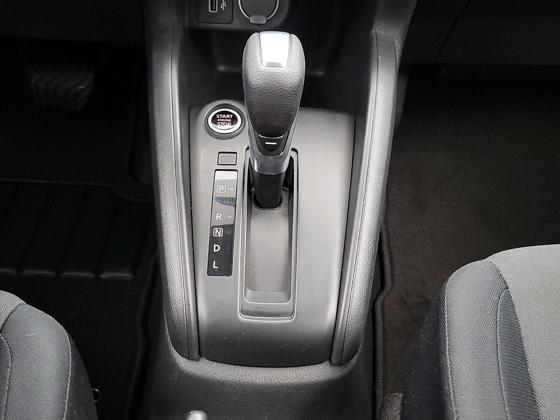 Thumbnail: 2025 Nissan Kicks - 17