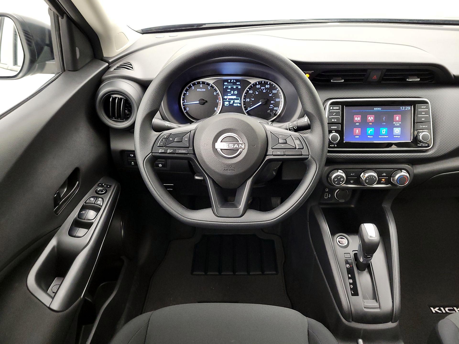 Thumbnail: 2025 Nissan Kicks - 10