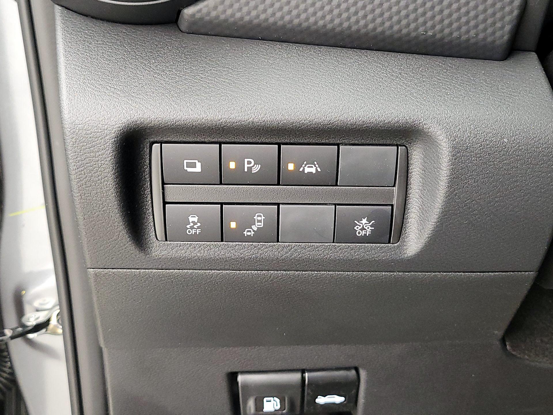 Thumbnail: 2025 Nissan Kicks - 13