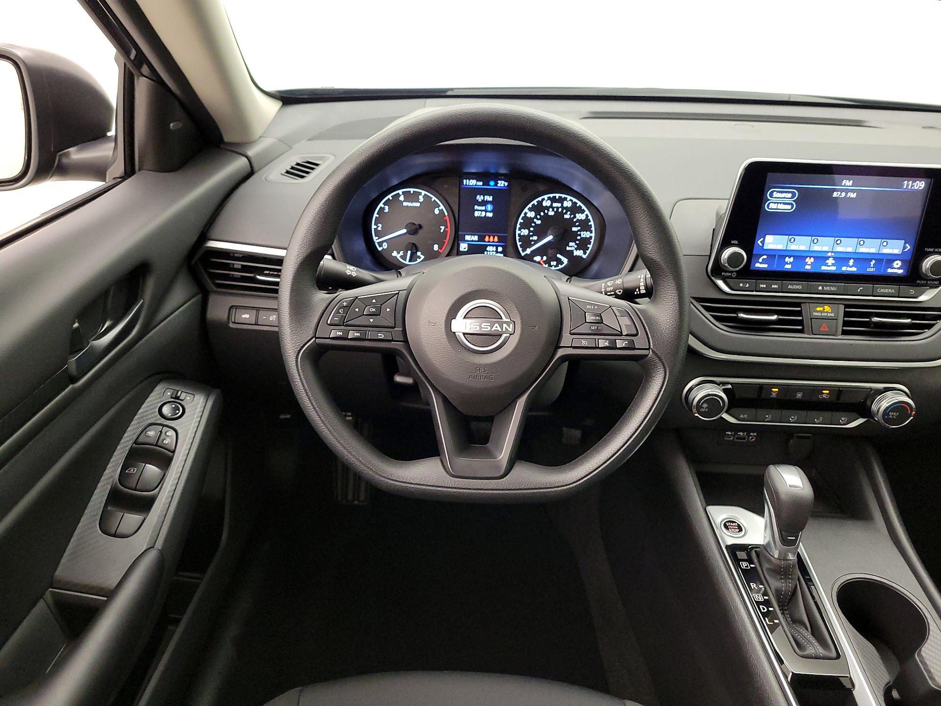 Thumbnail: 2025 Nissan Altima - 10