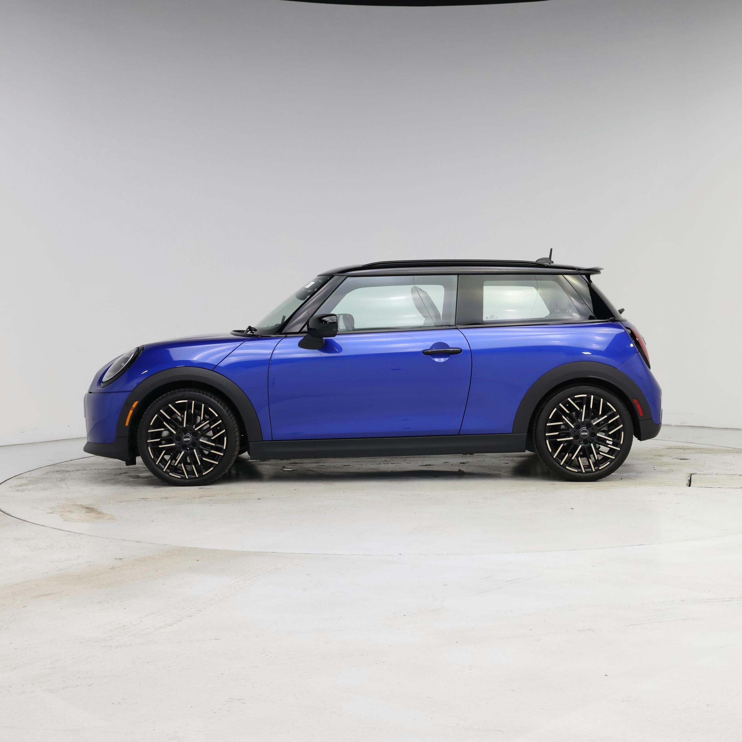 Thumbnail: 2025 MINI Cooper Hardtop - 3