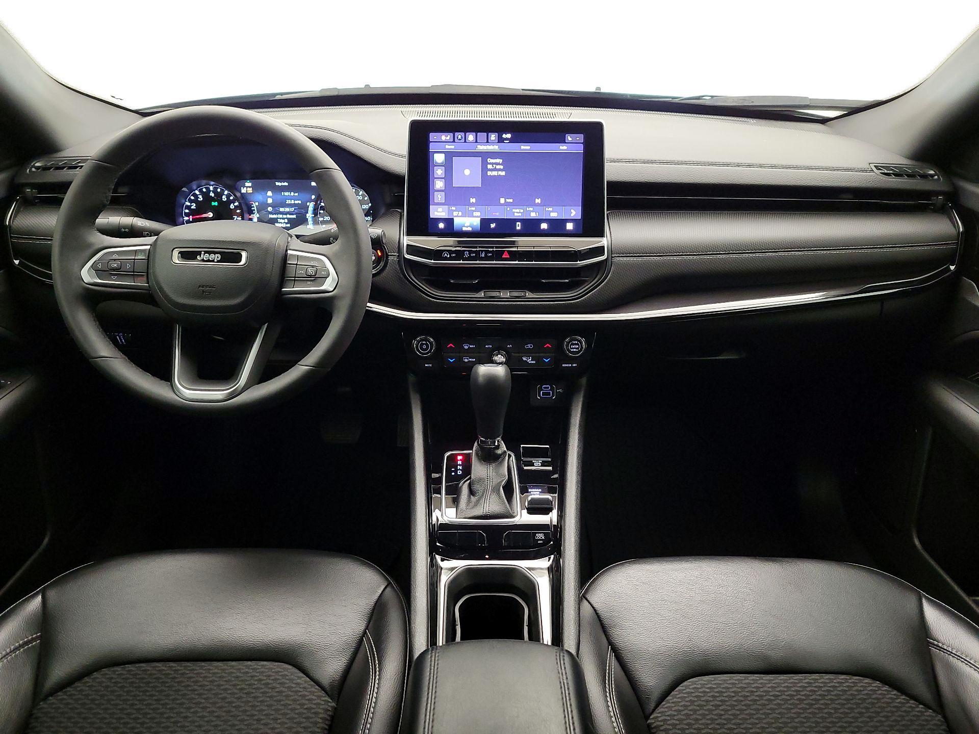 Thumbnail: 2023 Jeep Compass - 9