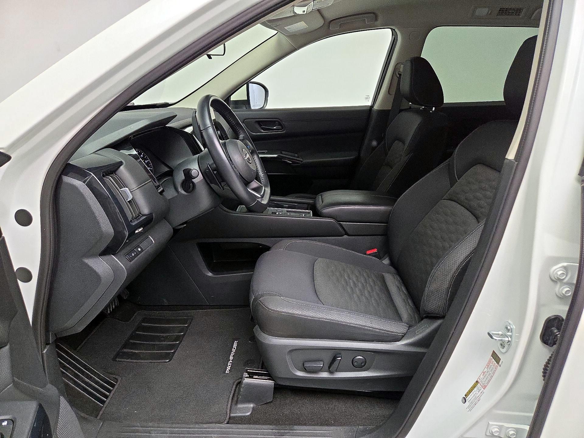 Thumbnail: 2024 Nissan Pathfinder - 11