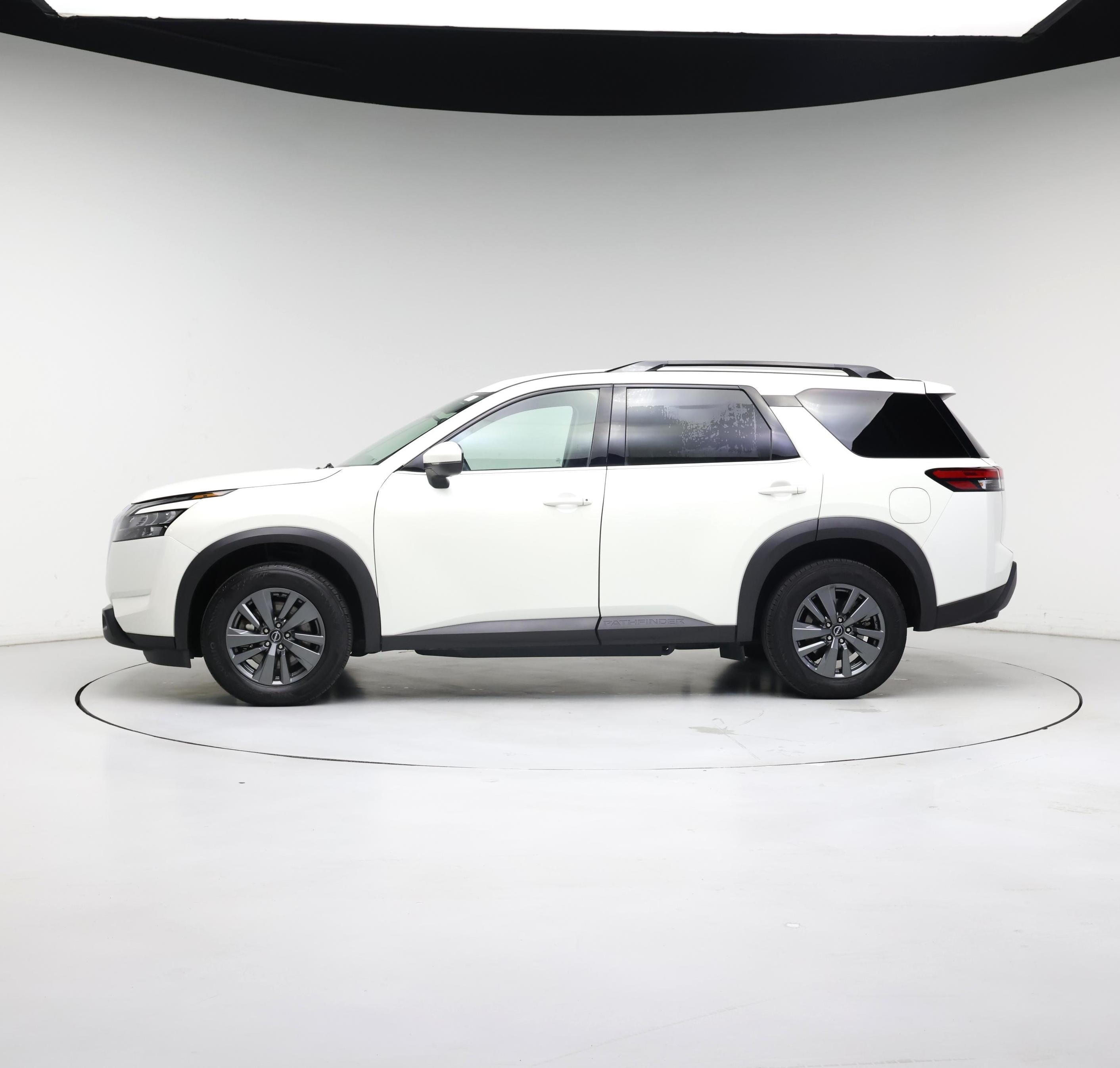 Thumbnail: 2024 Nissan Pathfinder - 3