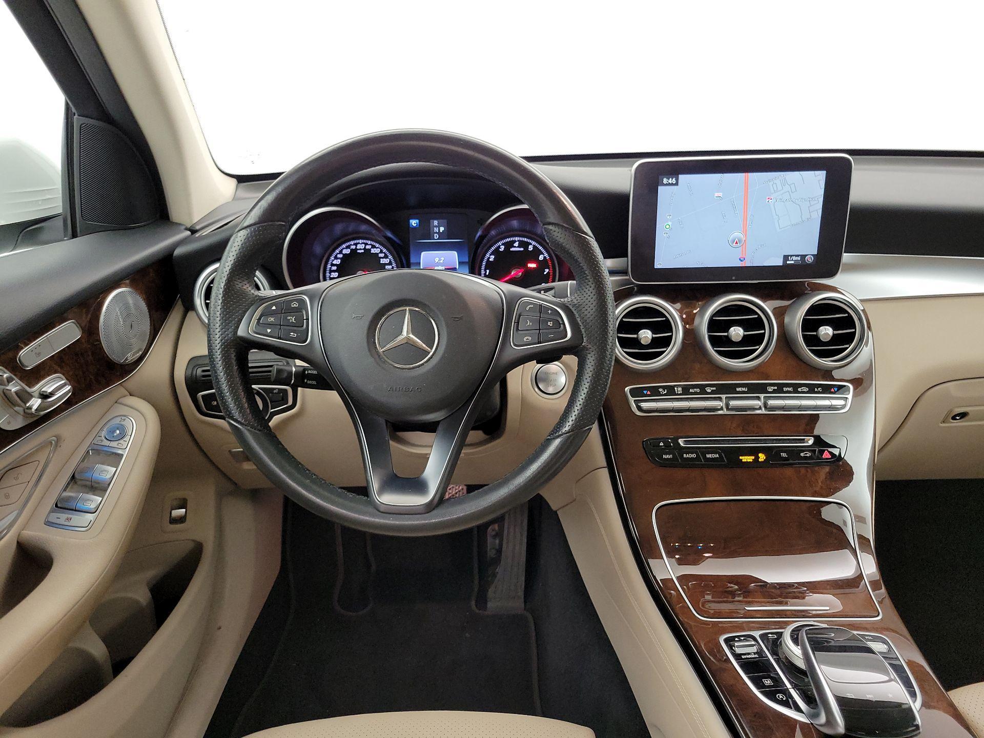 Thumbnail: 2017 Mercedes-Benz GLC - 10