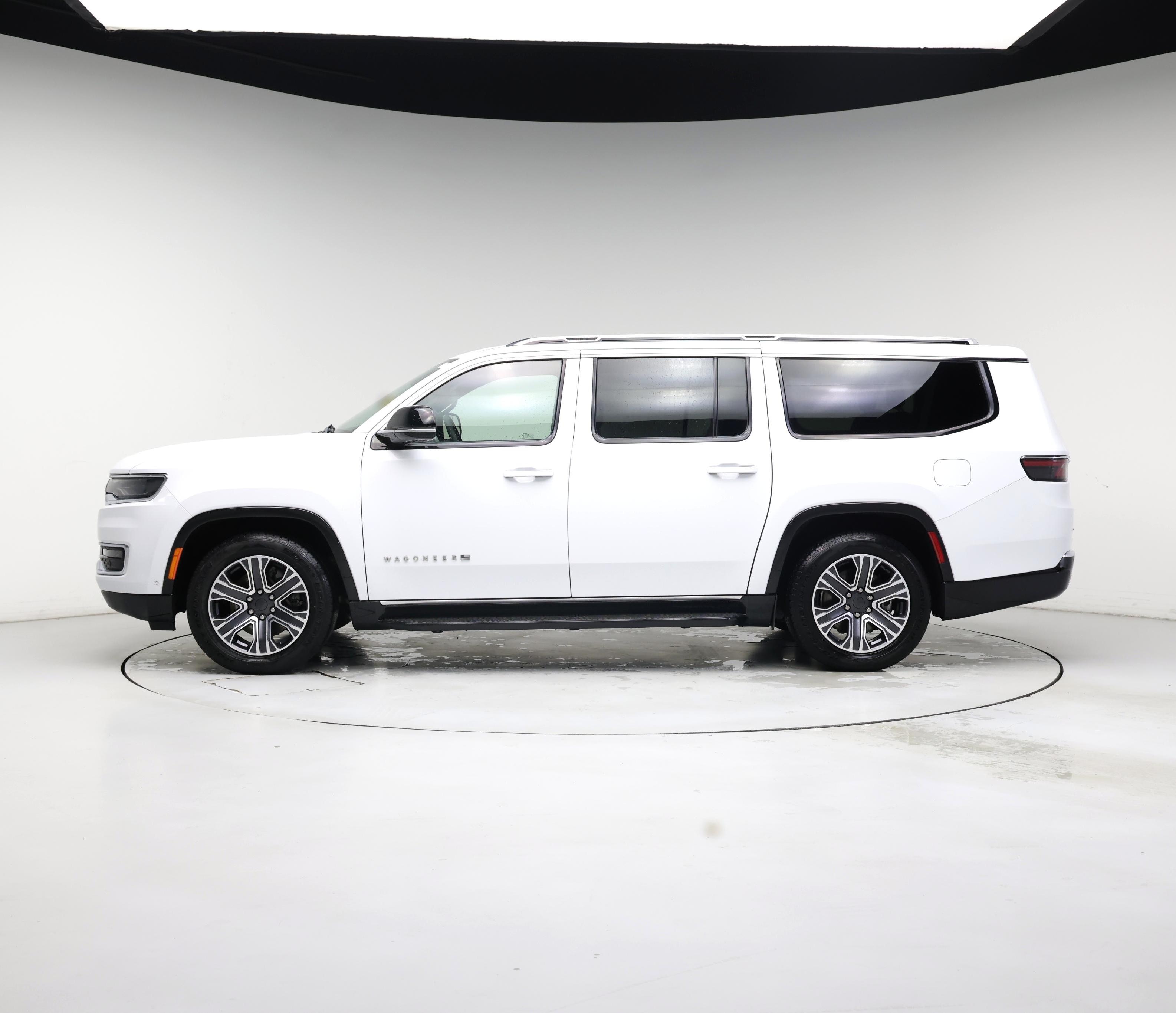 Thumbnail: 2023 Jeep Wagoneer - 3