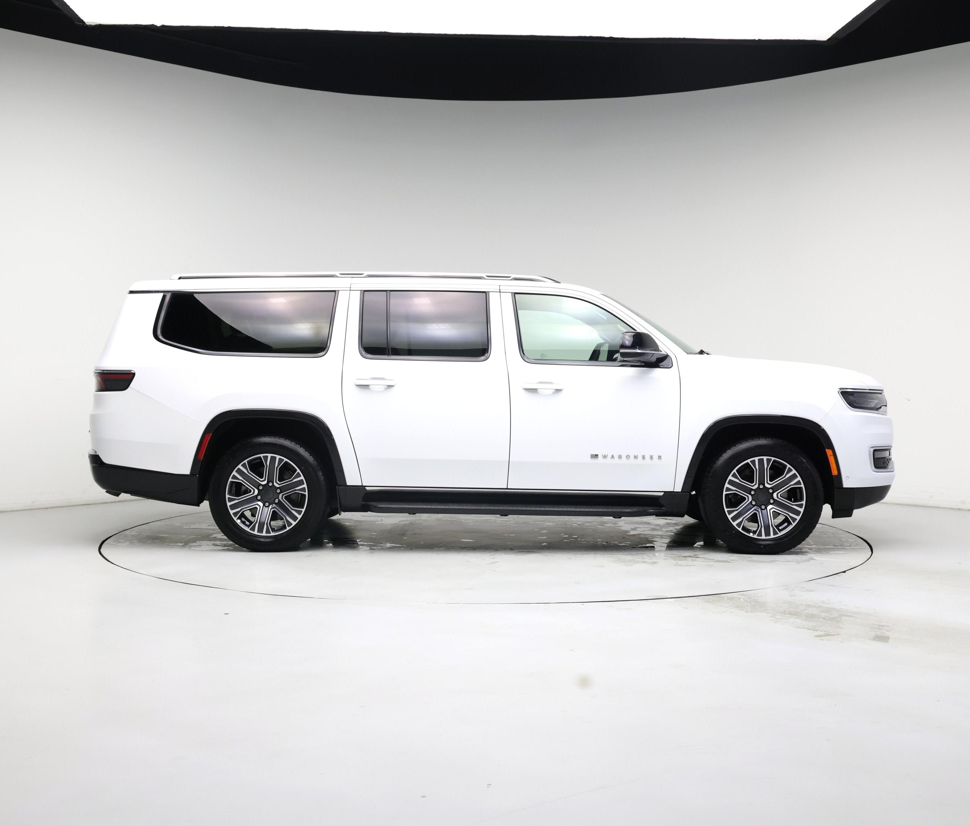 Thumbnail: 2023 Jeep Wagoneer - 7