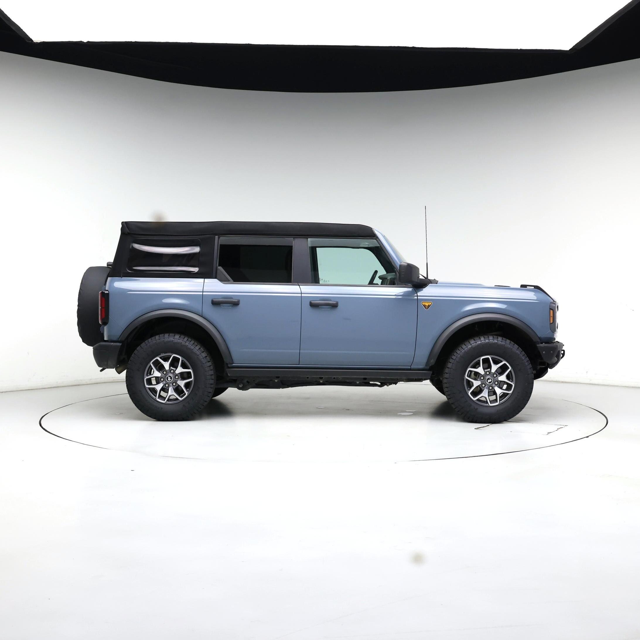 Thumbnail: 2023 Ford Bronco - 7