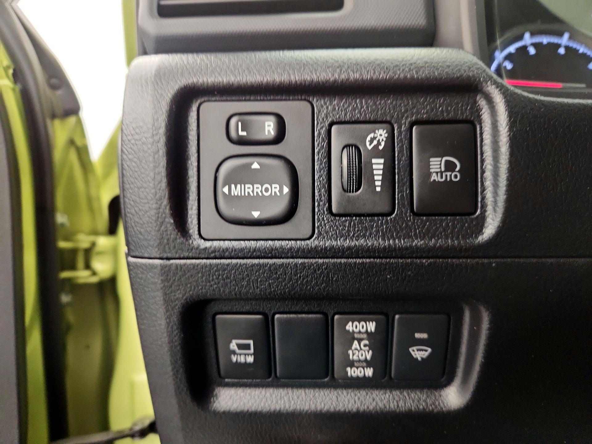 Thumbnail: 2022 Toyota 4Runner - 13