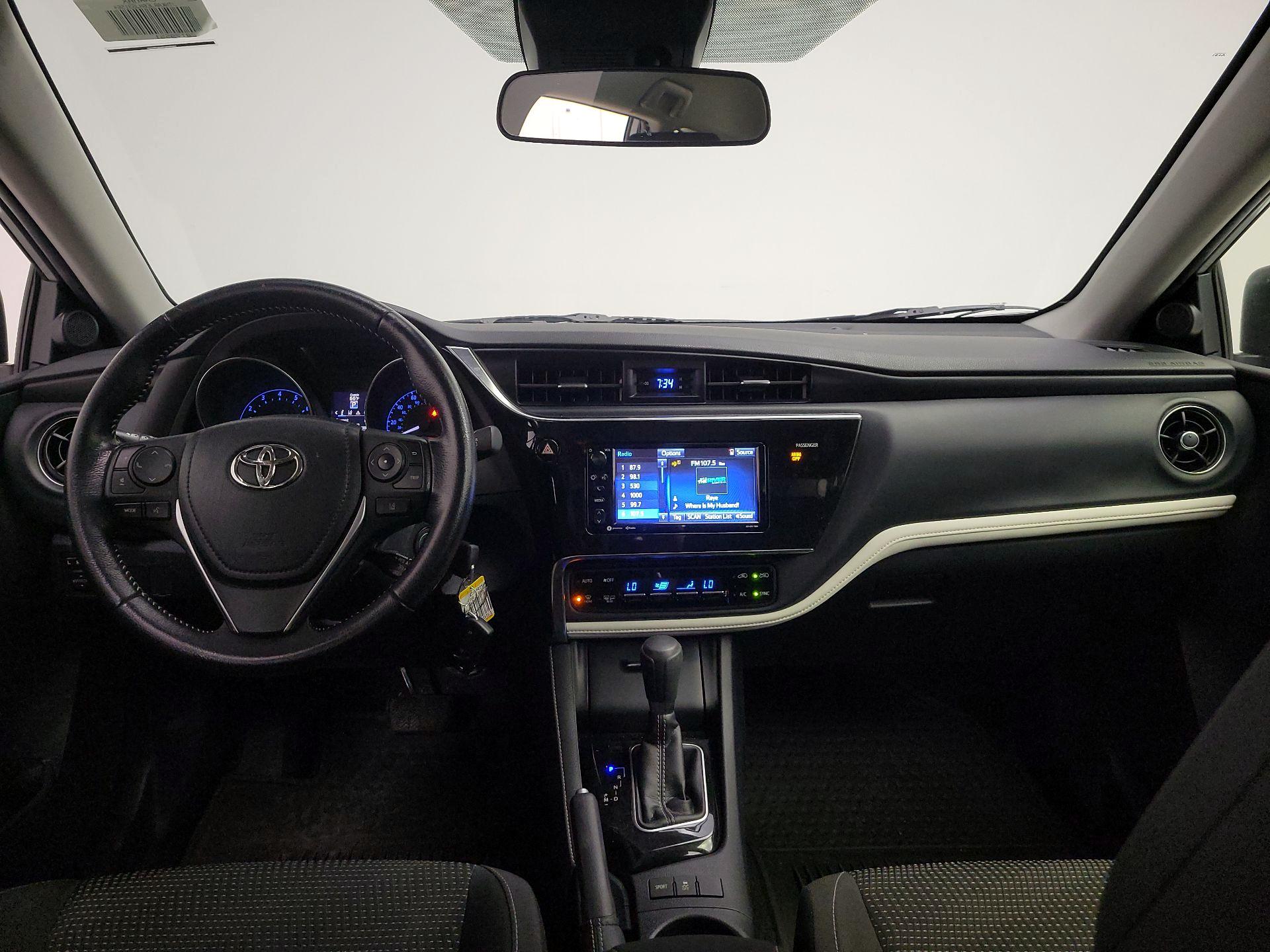 Thumbnail: 2017 Toyota Corolla iM - 9