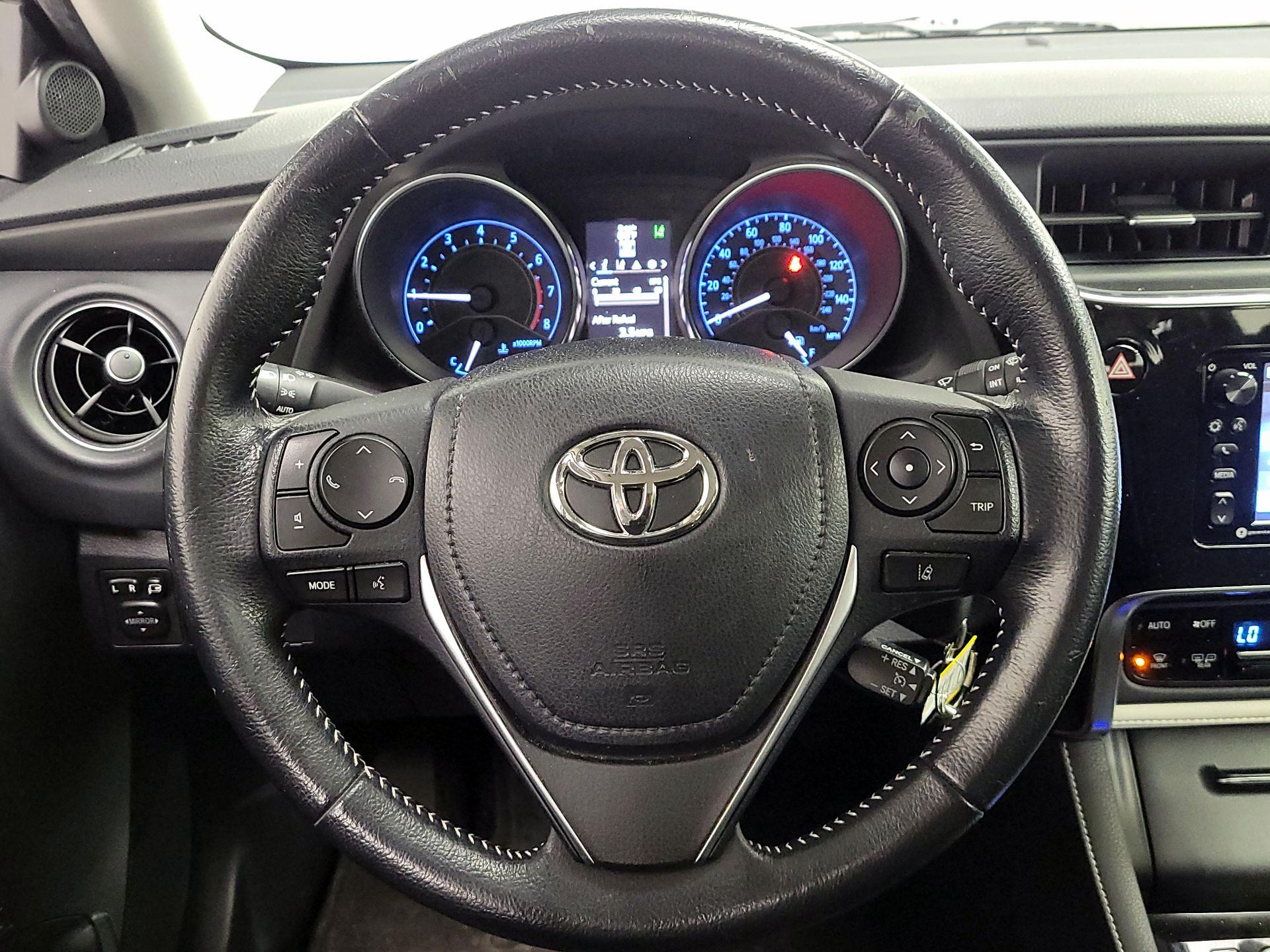 Thumbnail: 2017 Toyota Corolla iM - 10
