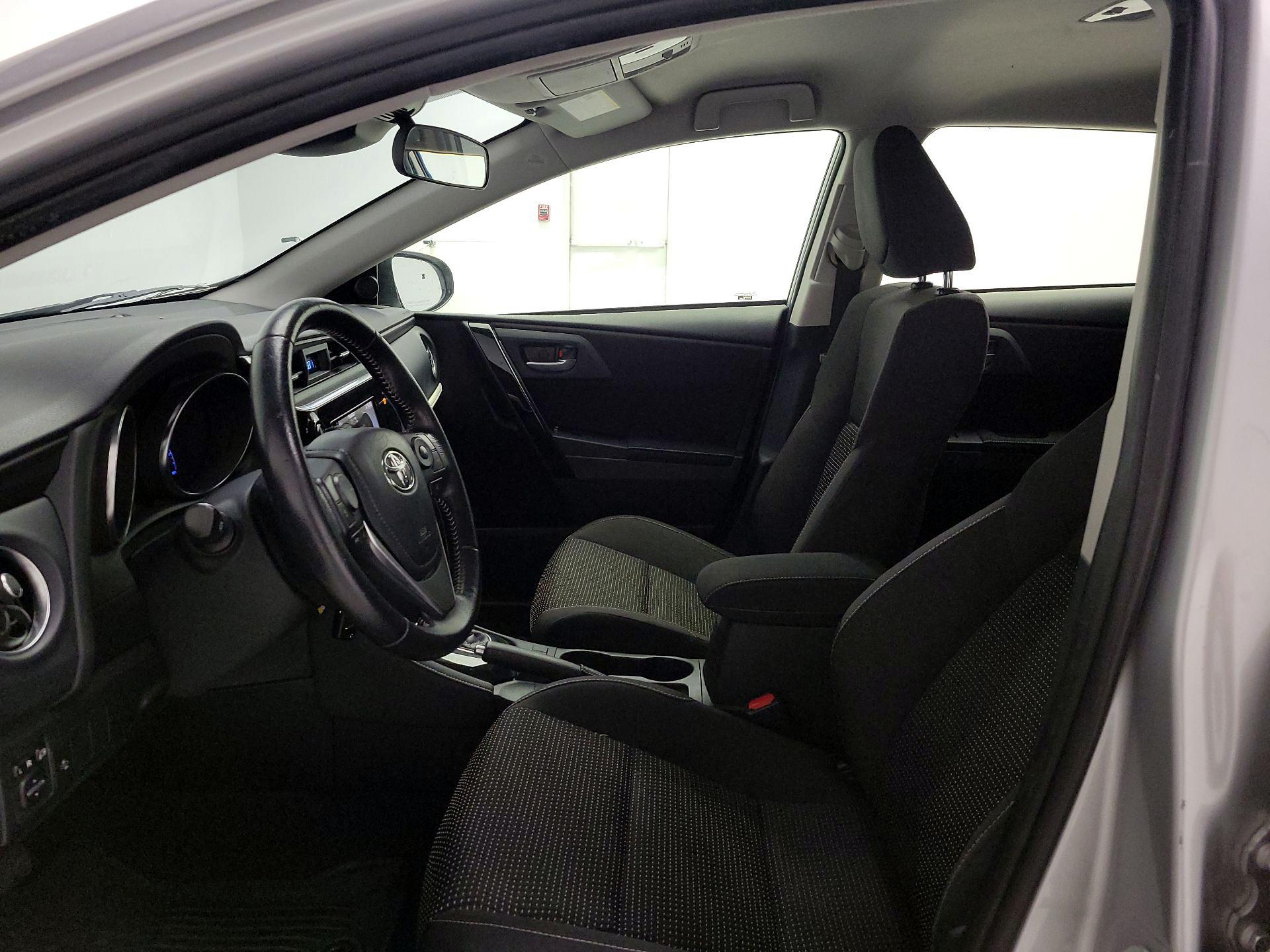 Thumbnail: 2017 Toyota Corolla iM - 11