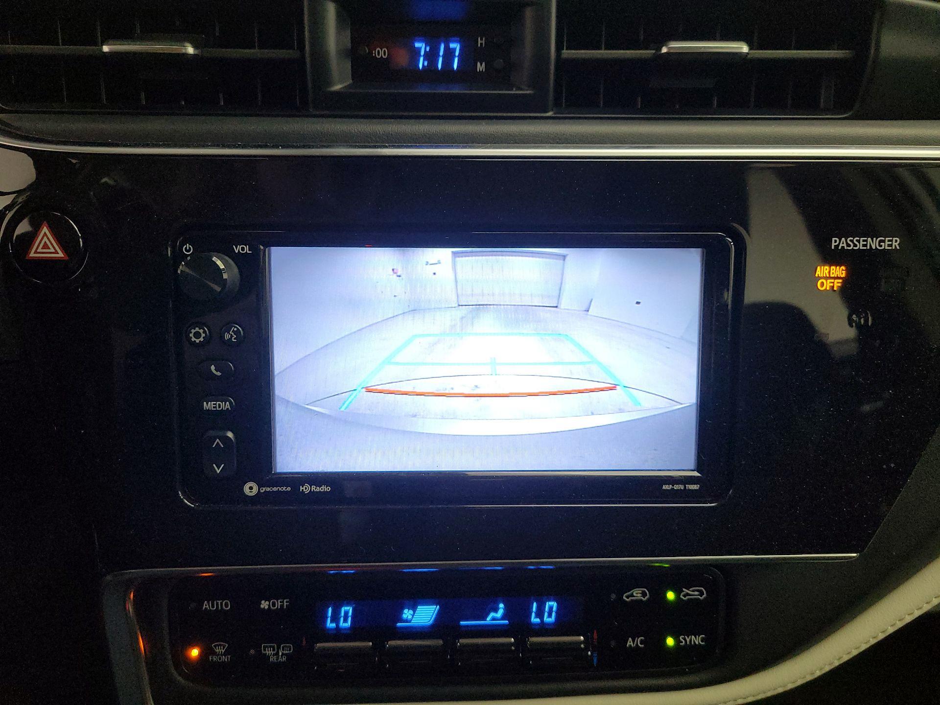 Thumbnail: 2017 Toyota Corolla iM - 14