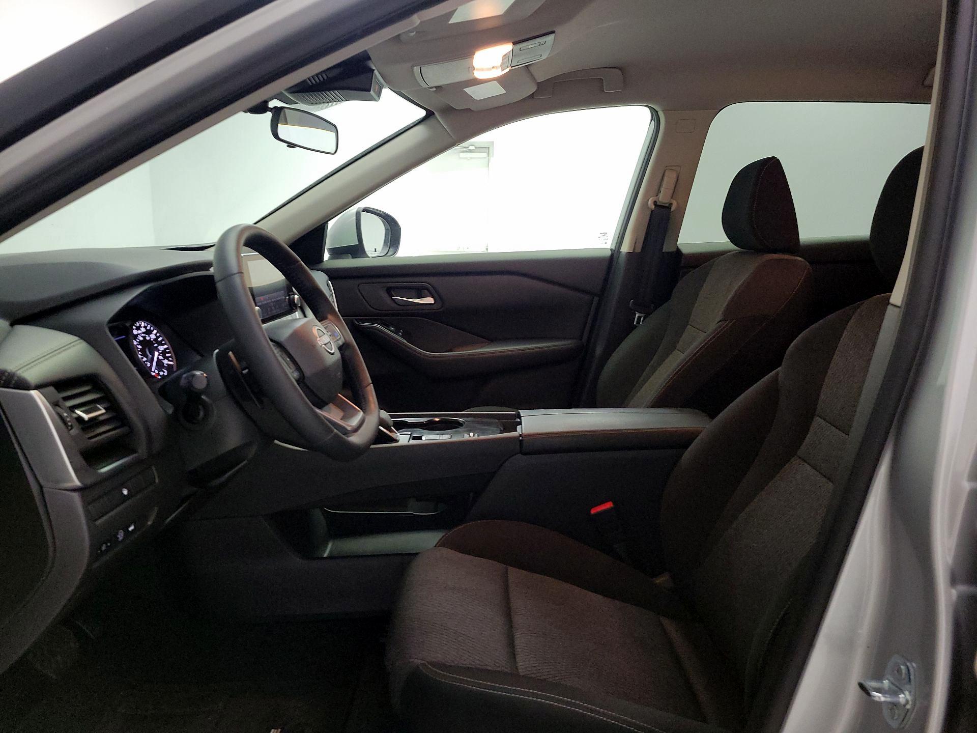 Thumbnail: 2025 Nissan Rogue - 11