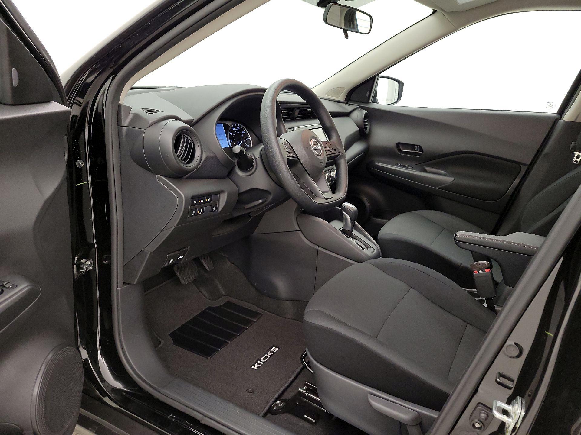 Thumbnail: 2025 Nissan Kicks - 11