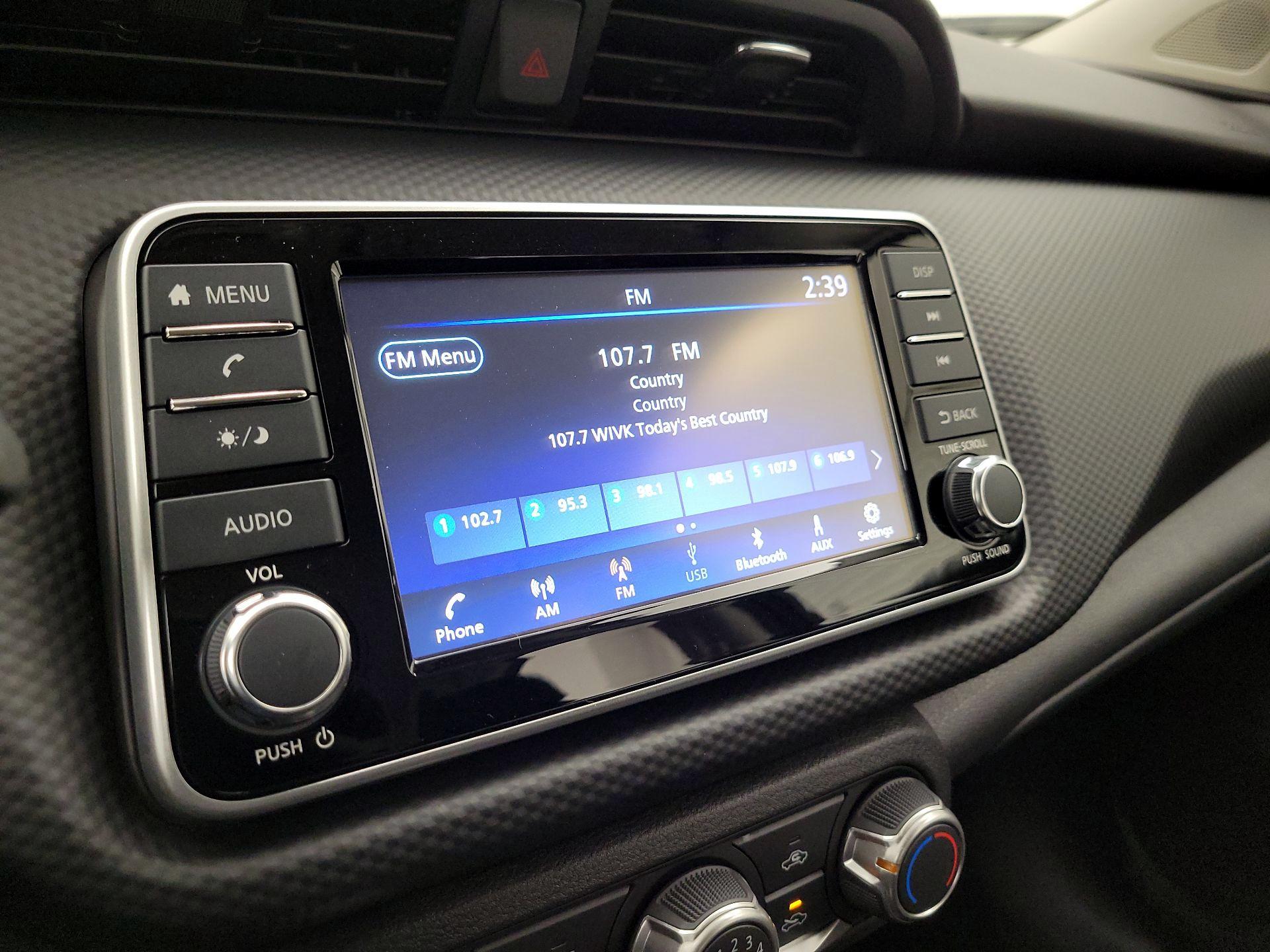 Thumbnail: 2025 Nissan Kicks - 15