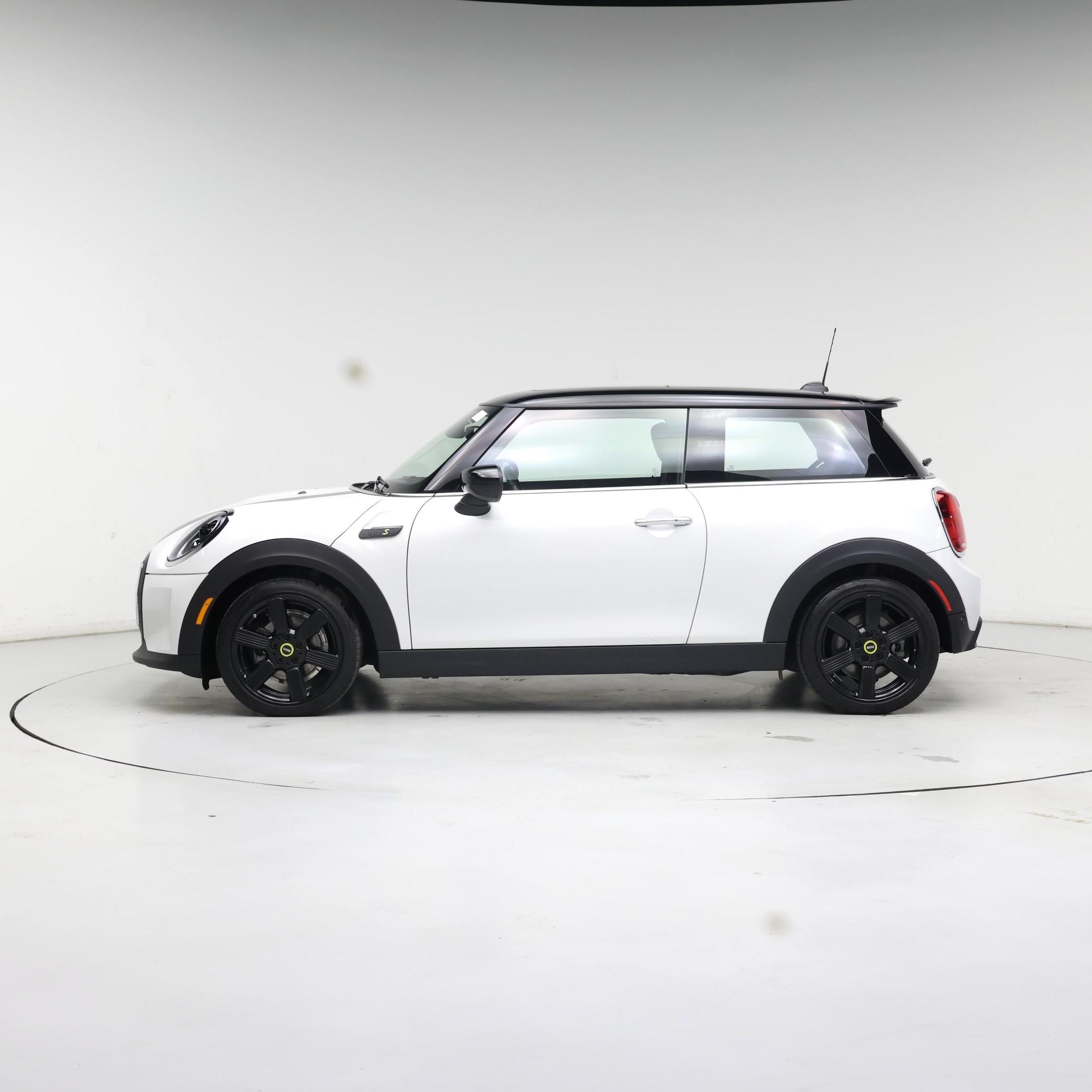 Thumbnail: 2024 MINI Cooper Hardtop - 3