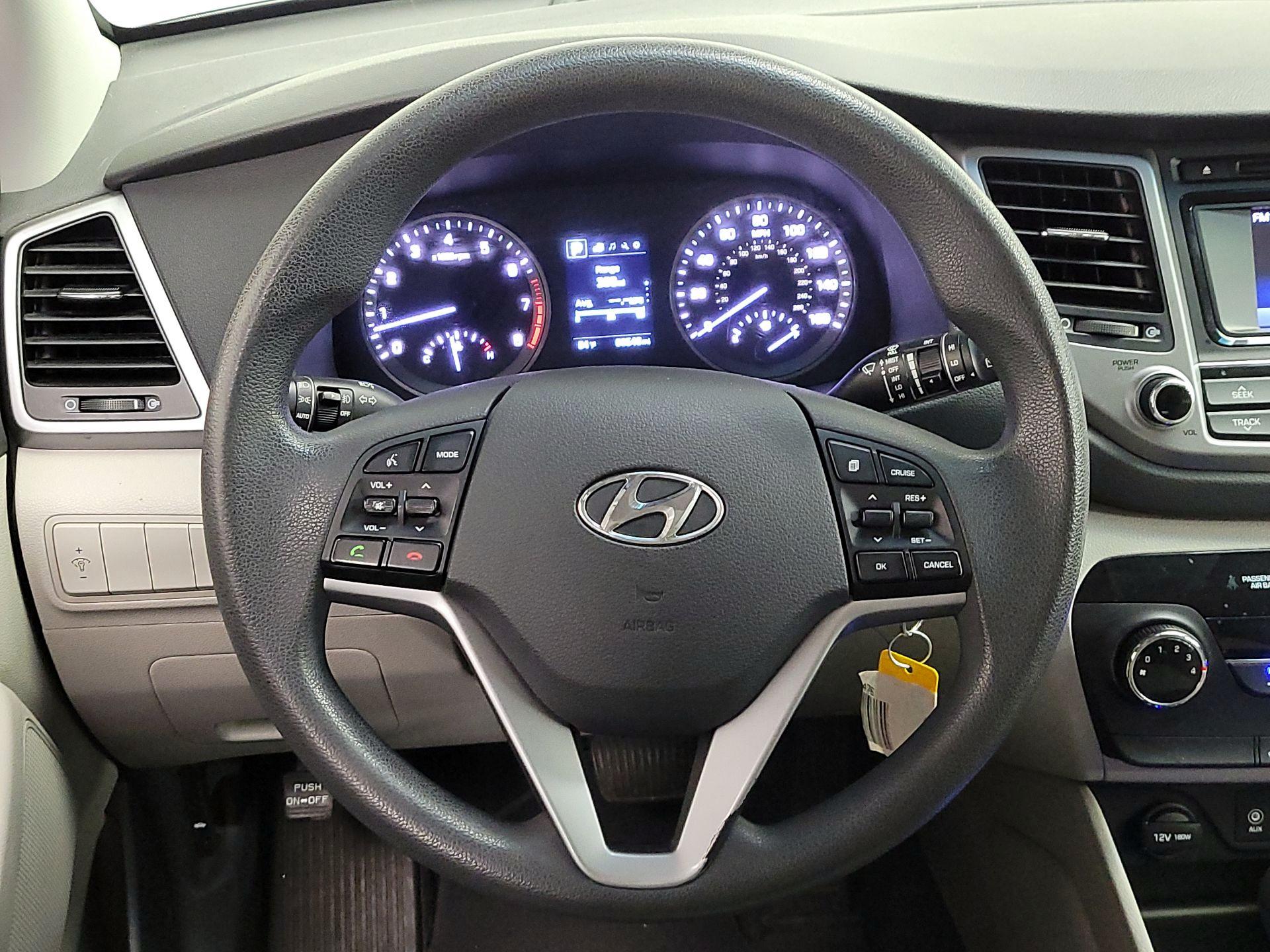 Thumbnail: 2017 Hyundai Tucson - 10