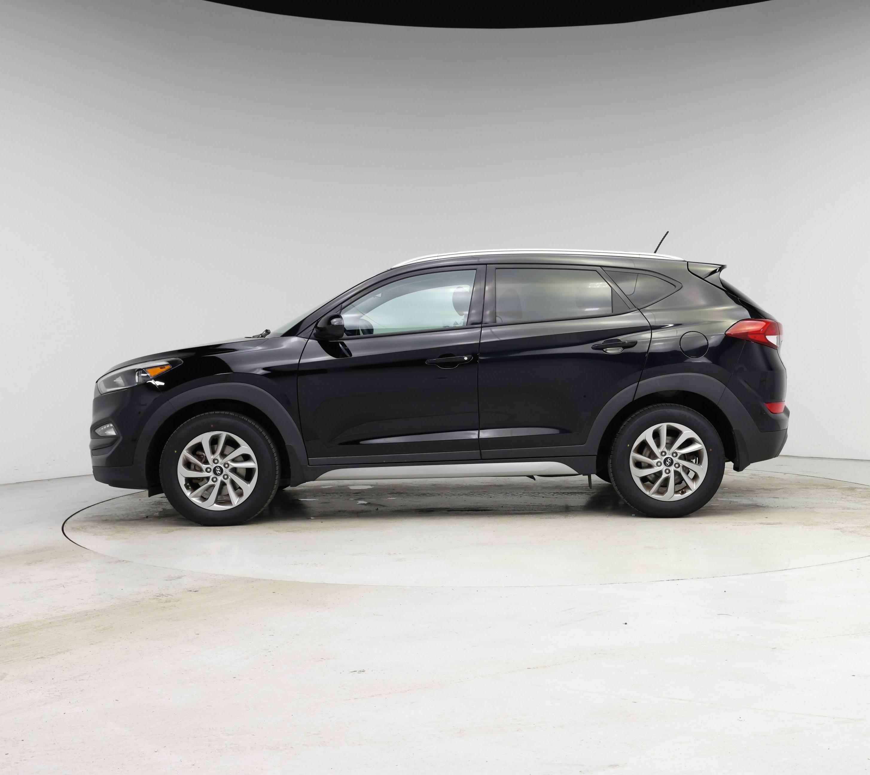 Thumbnail: 2017 Hyundai Tucson - 3