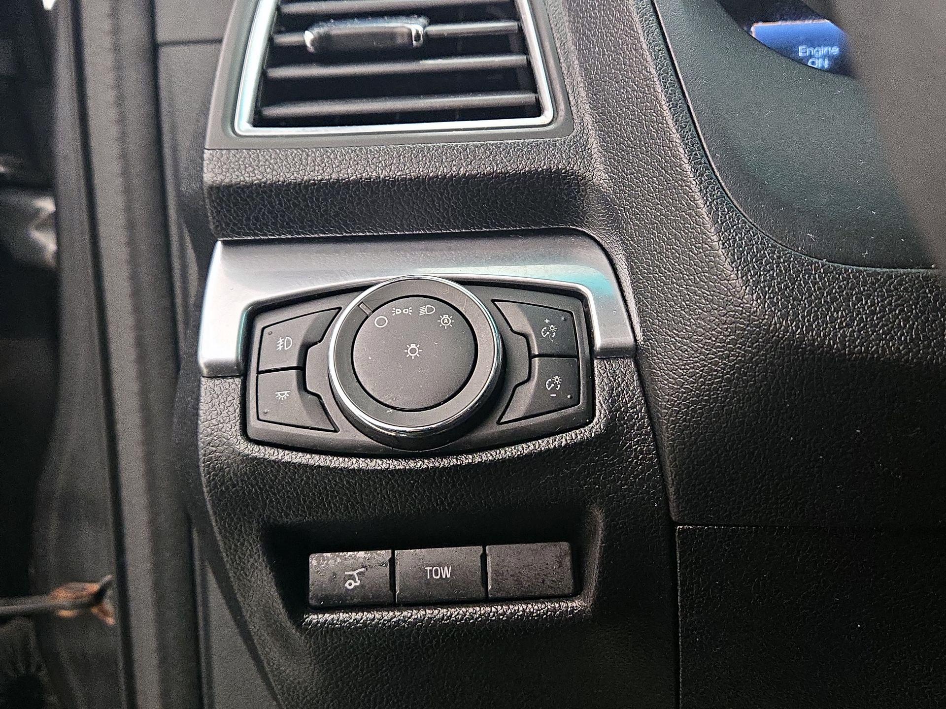 Thumbnail: 2017 Ford Explorer - 13