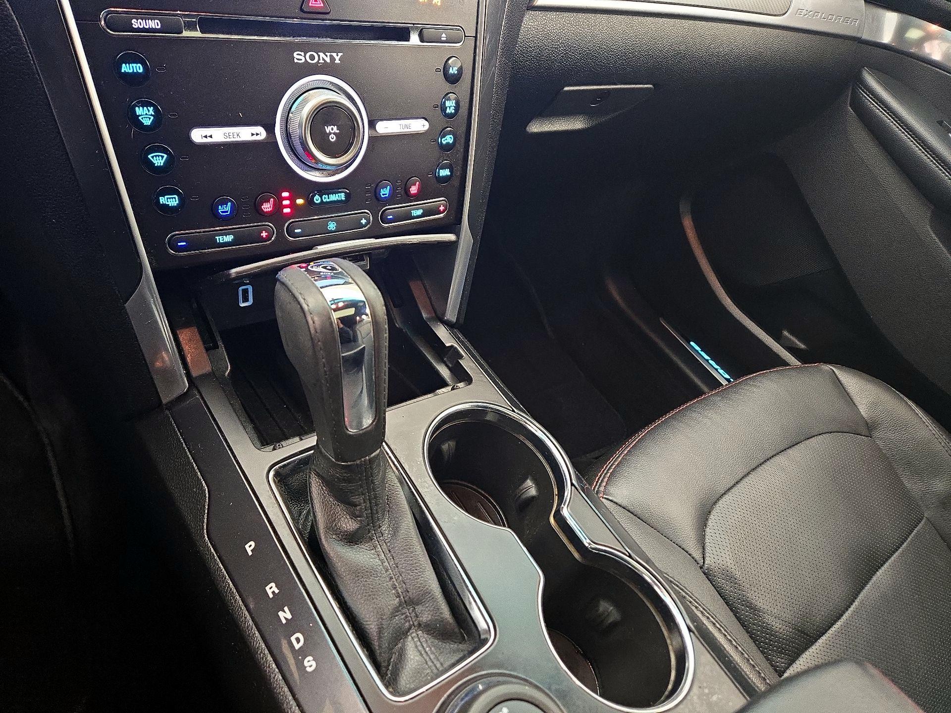 Thumbnail: 2017 Ford Explorer - 17