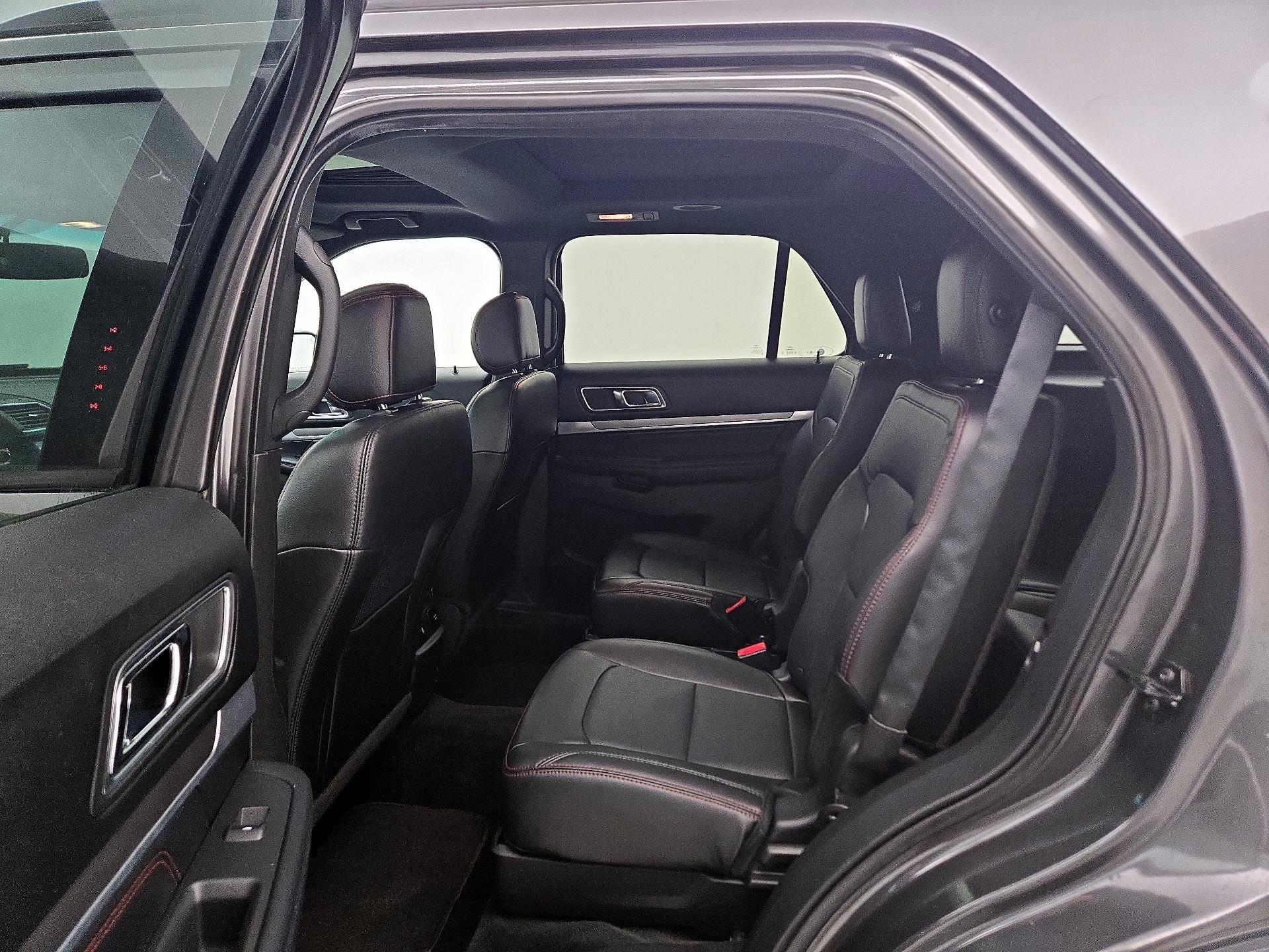 Thumbnail: 2017 Ford Explorer - 20