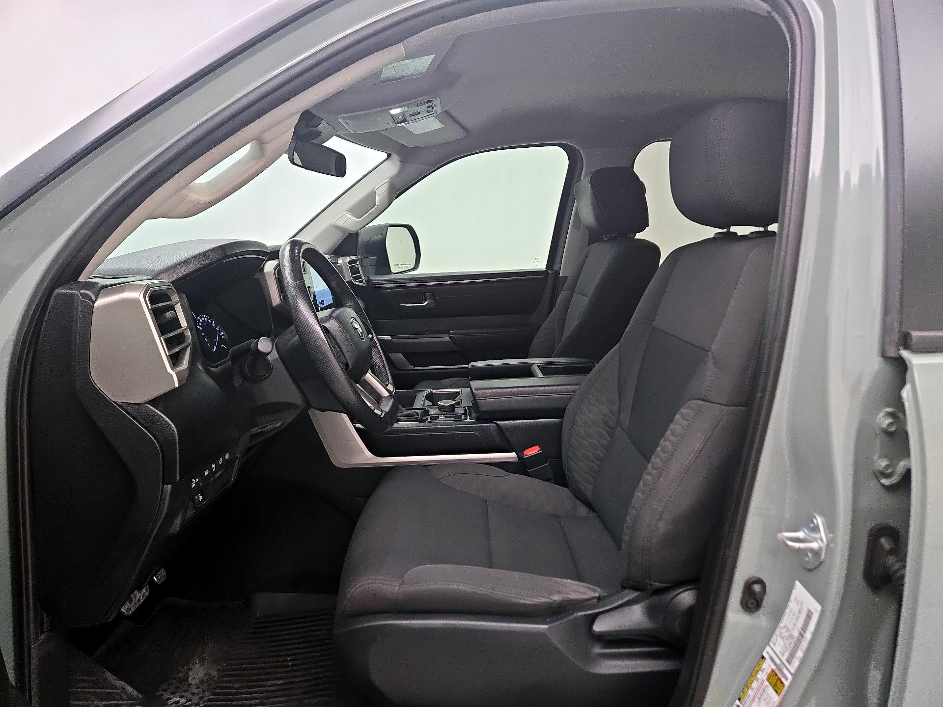 Thumbnail: 2024 Toyota Tundra - 11