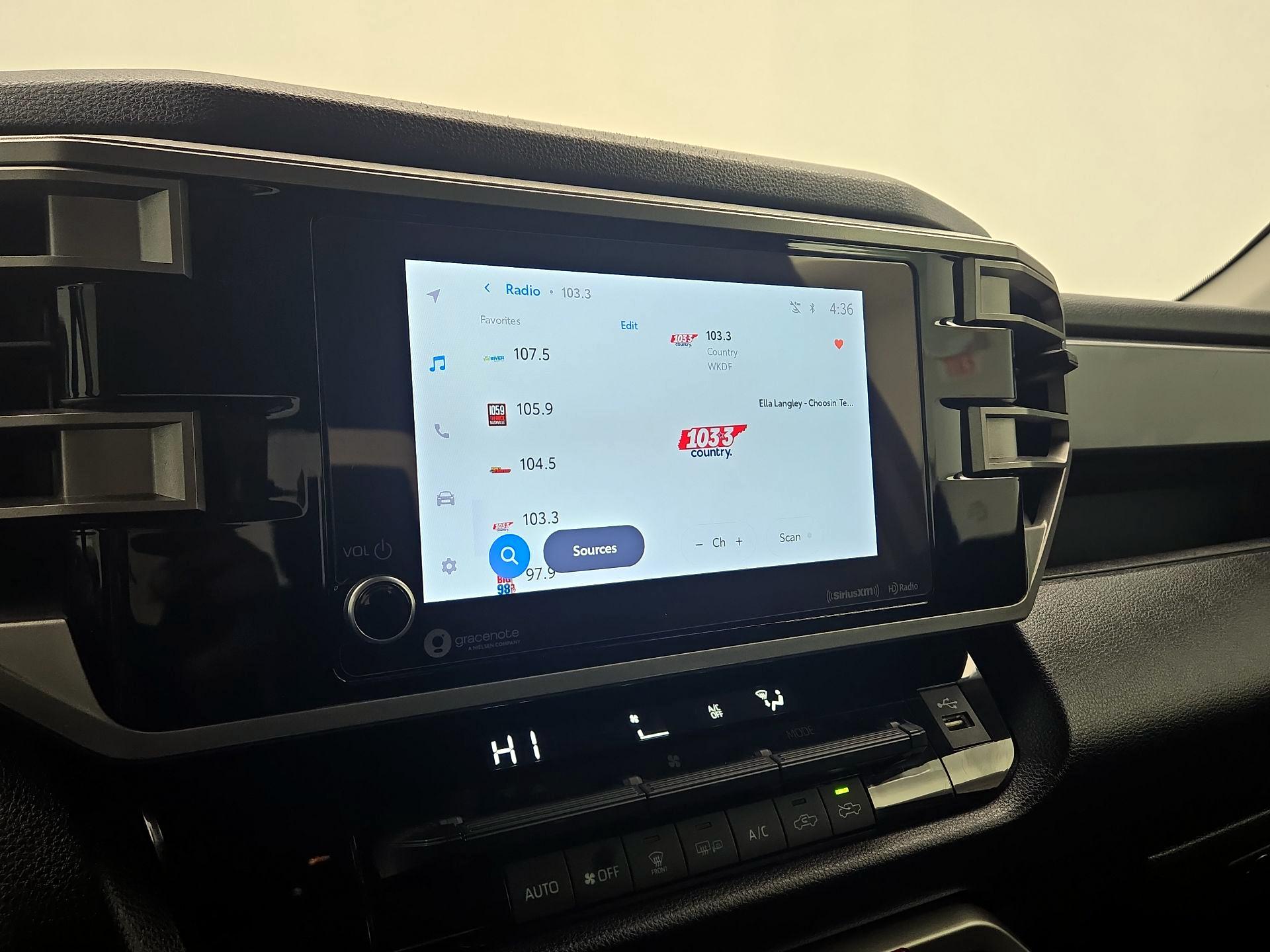 Thumbnail: 2024 Toyota Tundra - 15