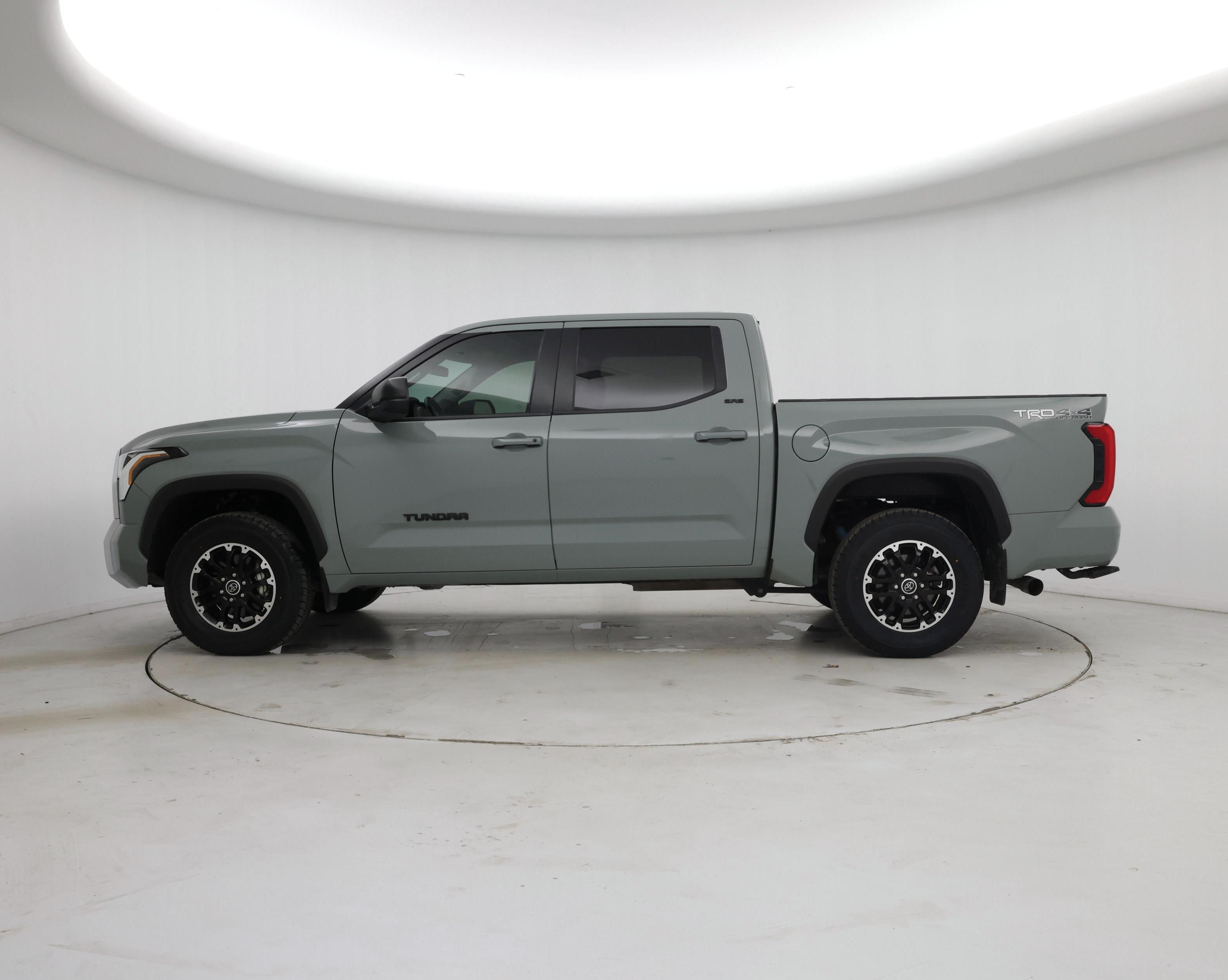 Thumbnail: 2024 Toyota Tundra - 3