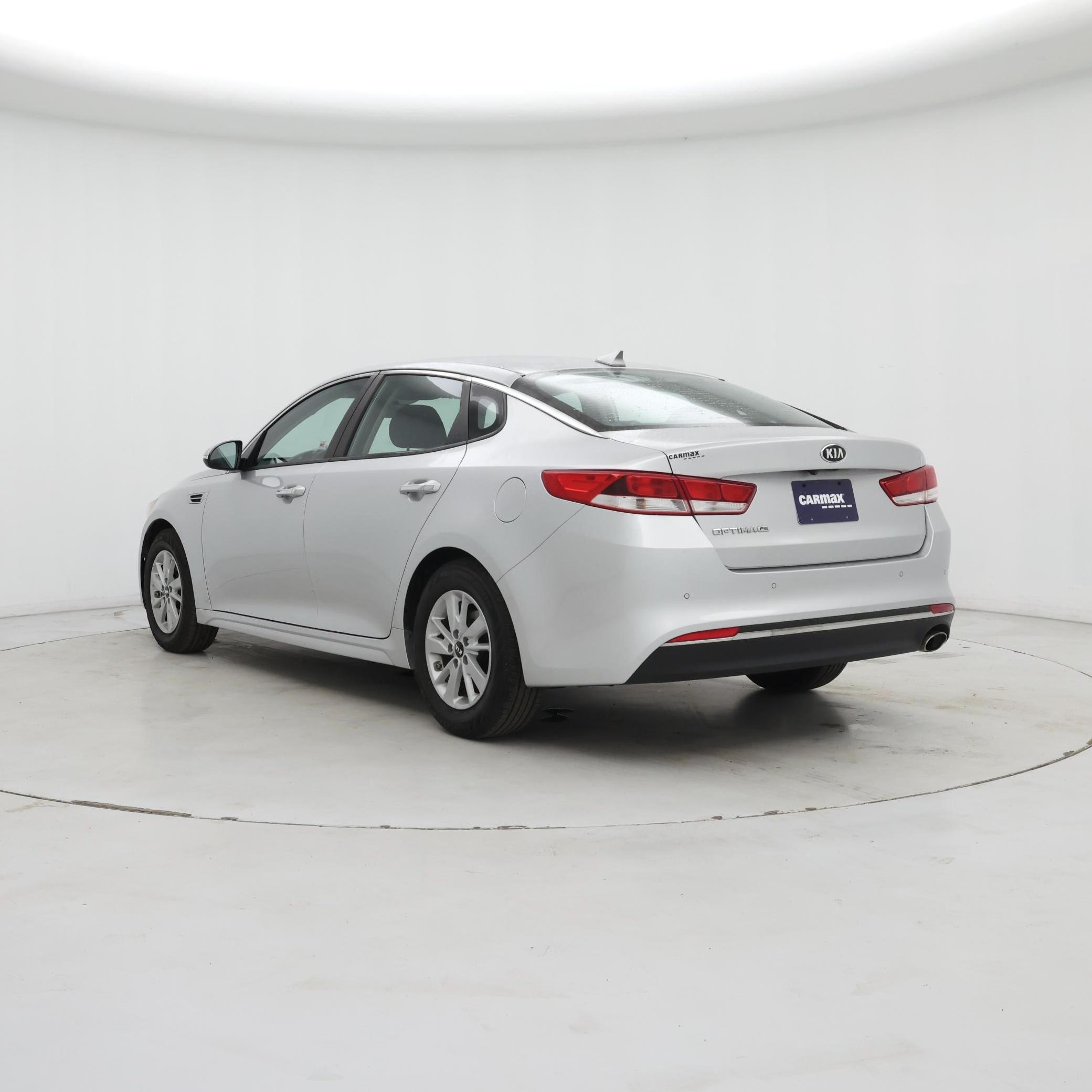 Thumbnail: 2018 Kia Optima - 2