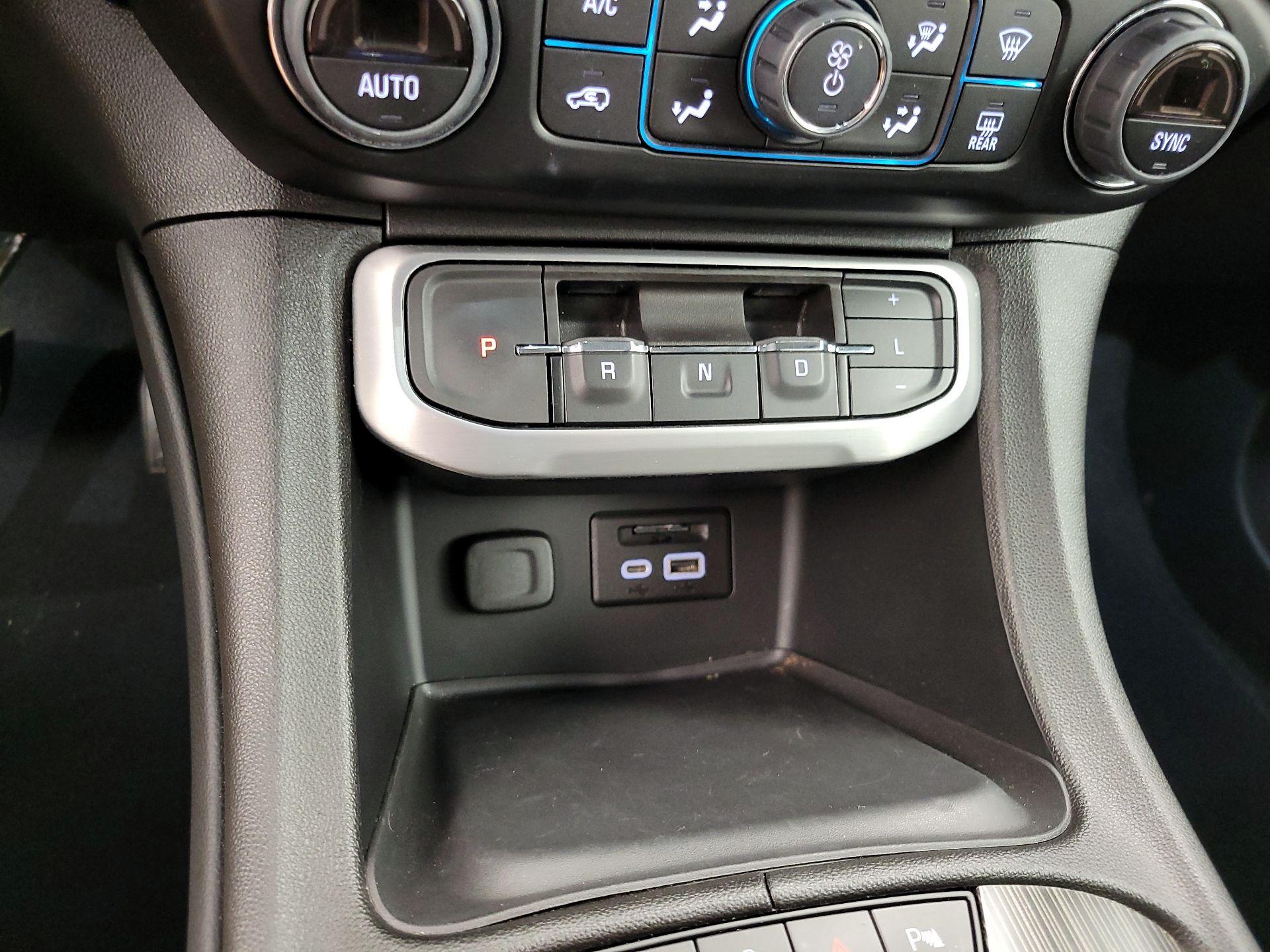 Thumbnail: 2023 GMC Acadia - 18