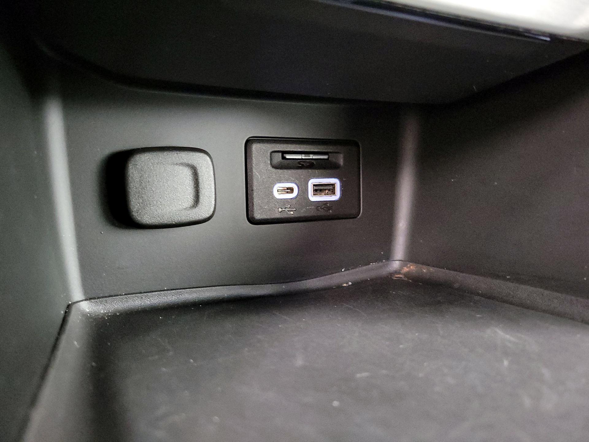 Thumbnail: 2023 GMC Acadia - 19