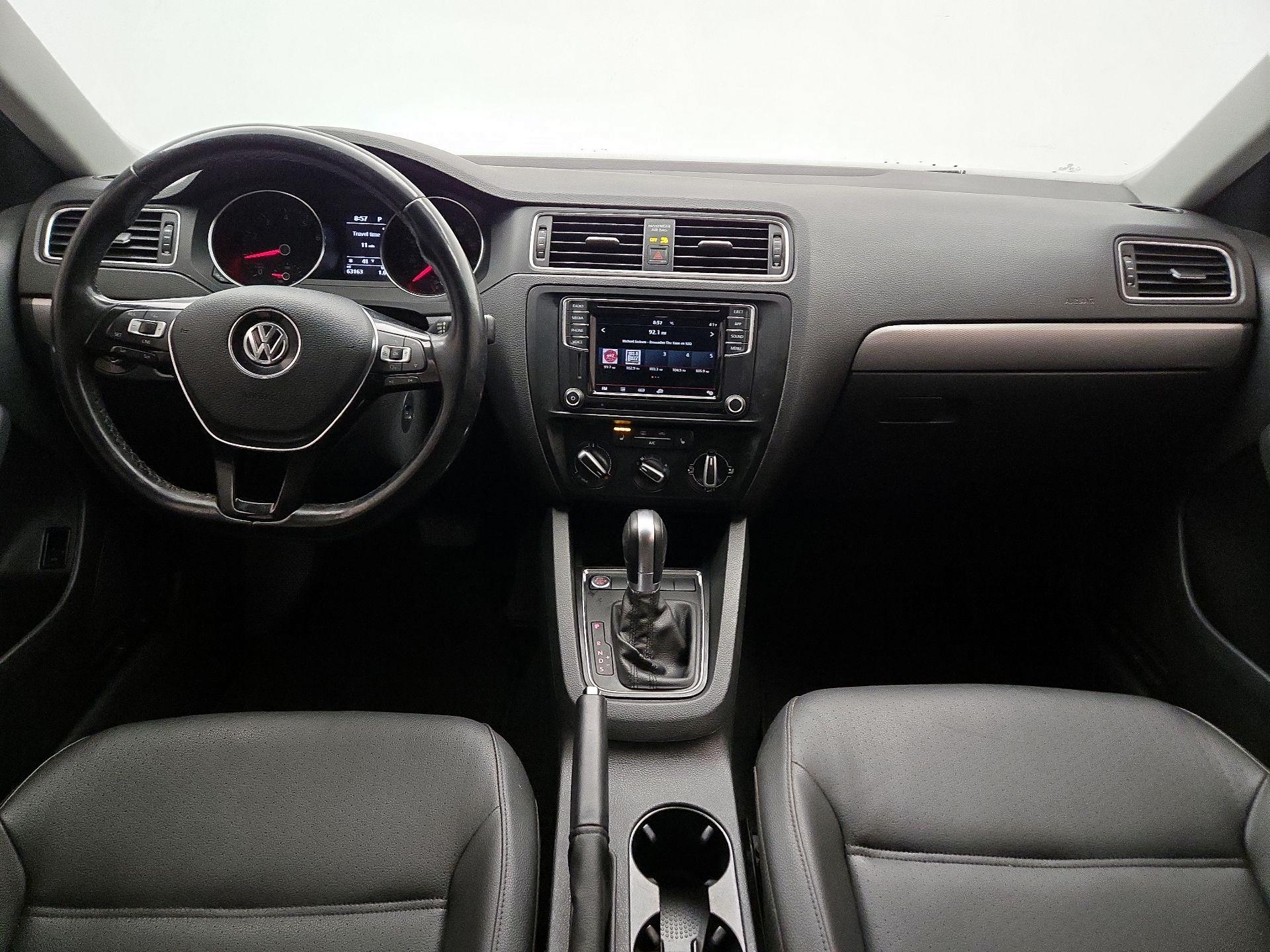 Thumbnail: 2018 Volkswagen Jetta - 9