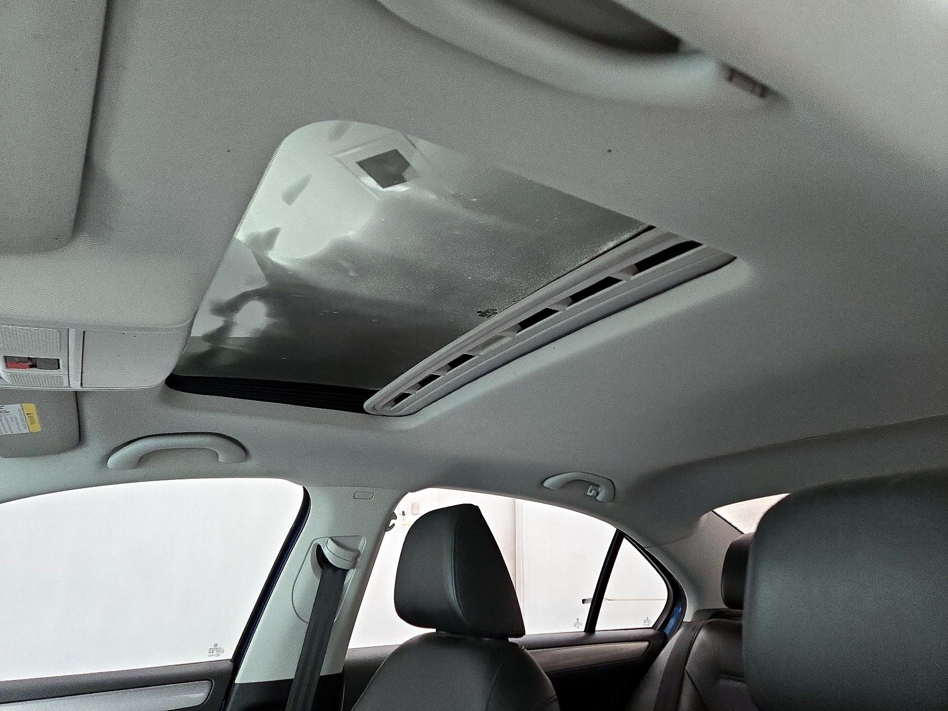 Thumbnail: 2018 Volkswagen Jetta - 19