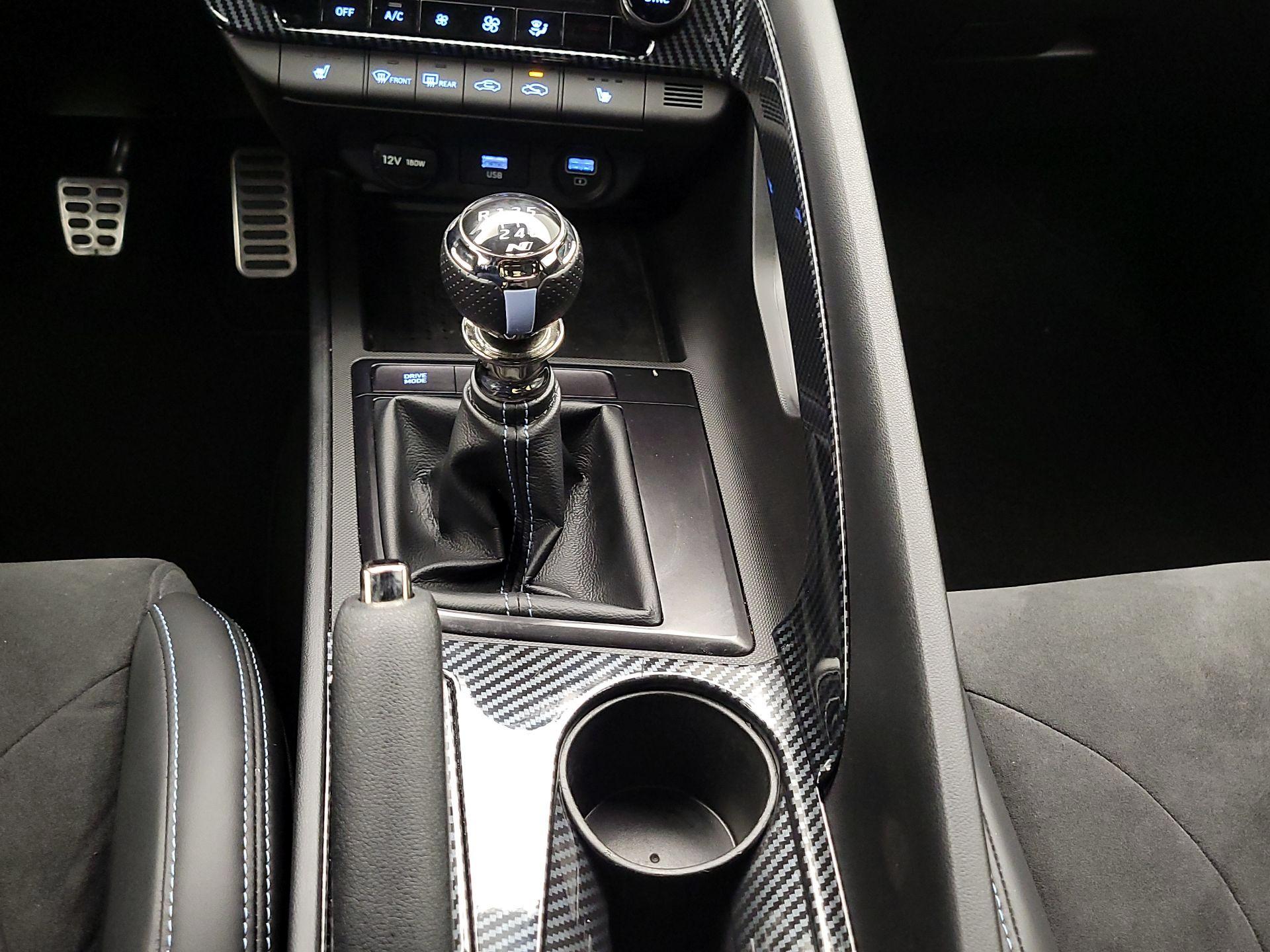 Thumbnail: 2023 Hyundai Elantra - 18